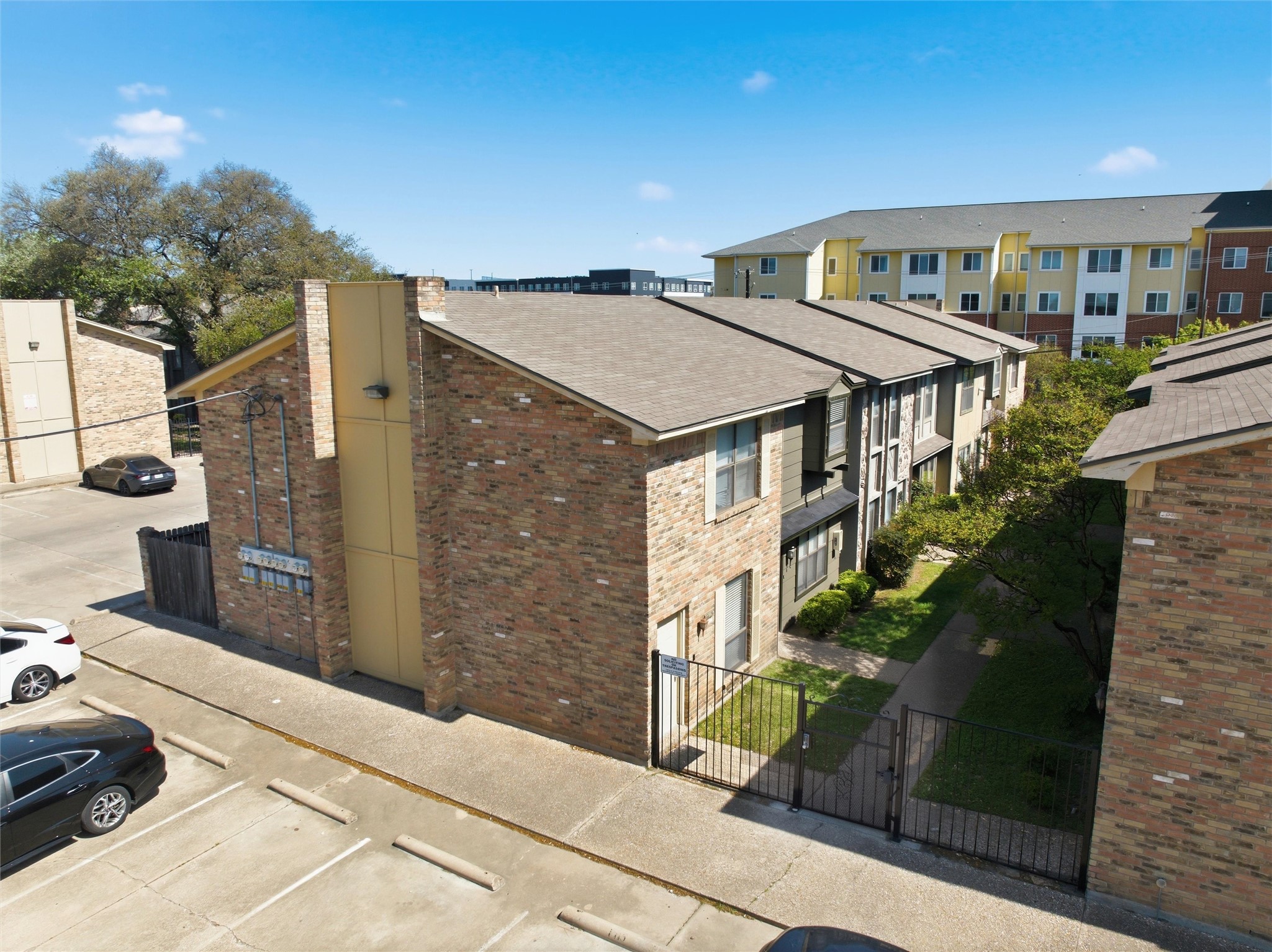 1371 S 11th Street Waco TX 76706