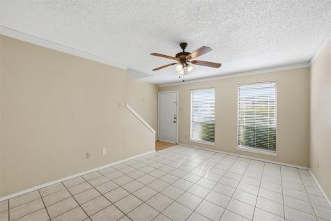 1371 S 11th Street Waco TX 76706