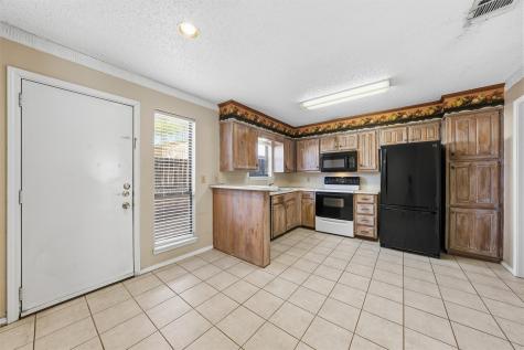 1371 S 11th Street Waco TX 76706
