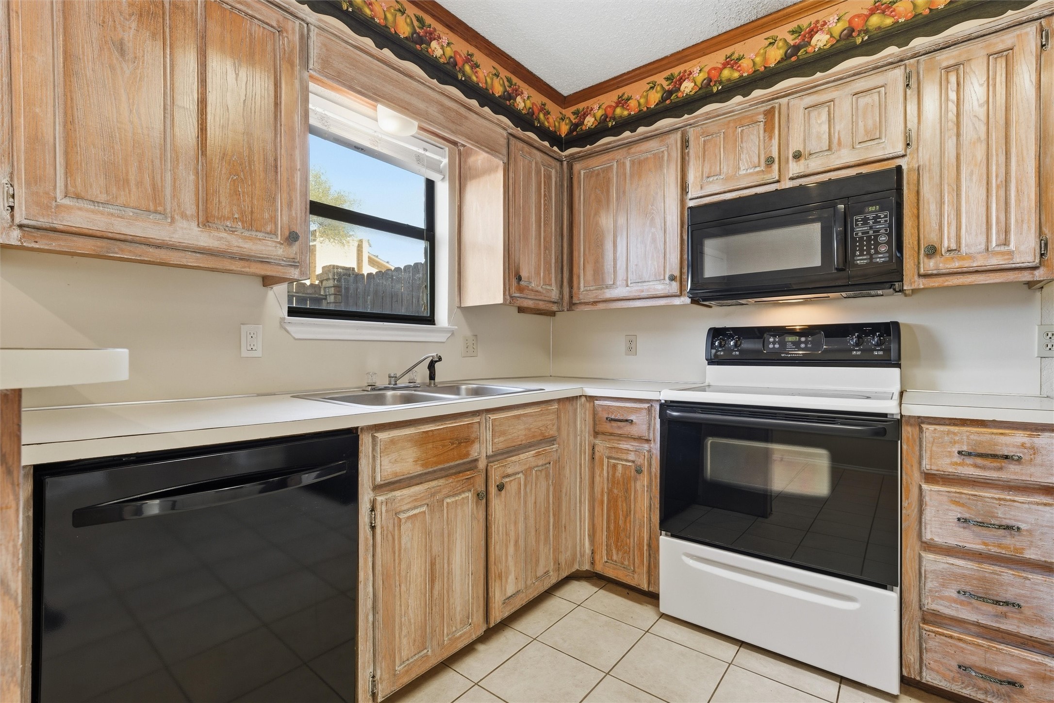 1371 S 11th Street Waco TX 76706