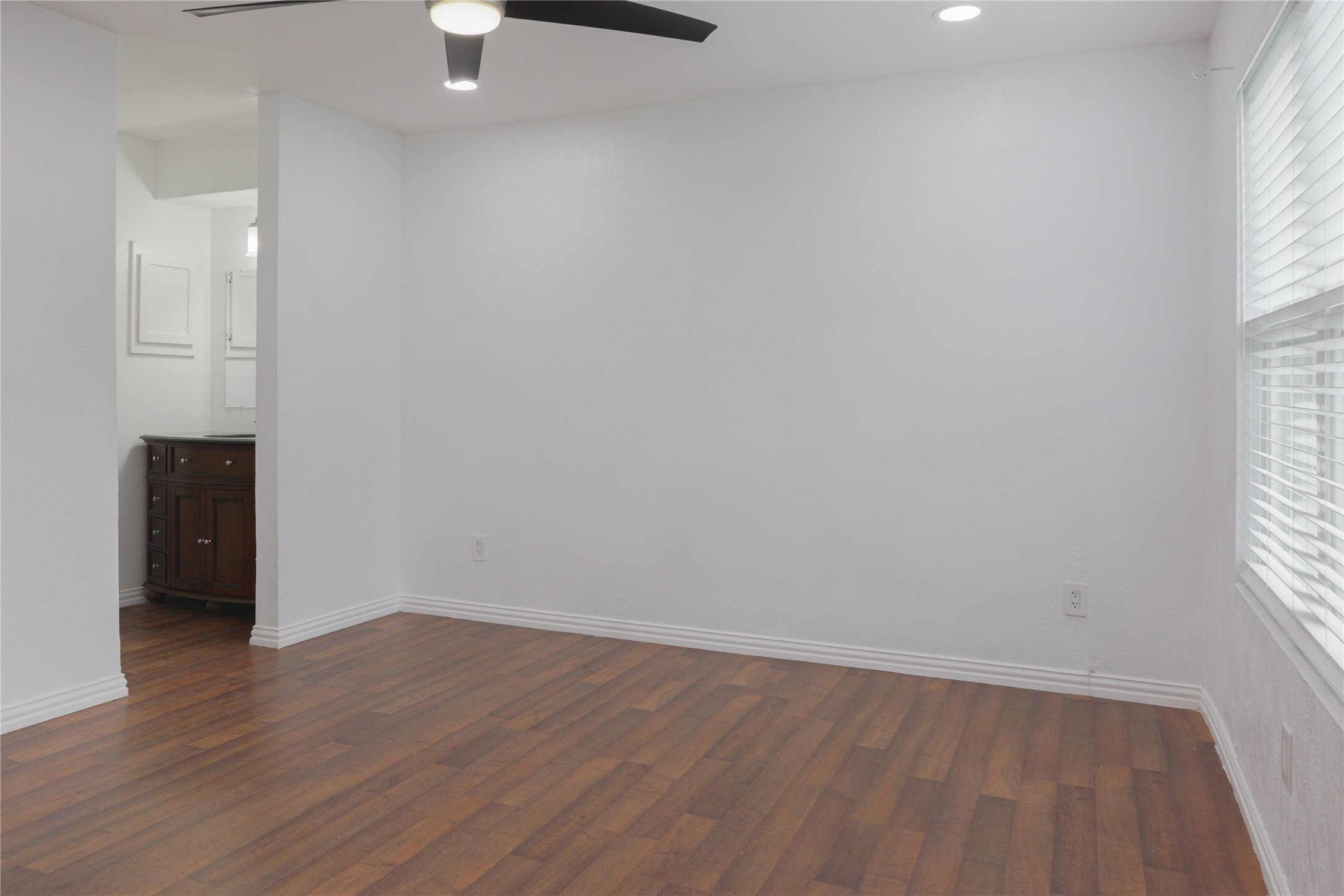 8109 Skillman Street Dallas TX 75231