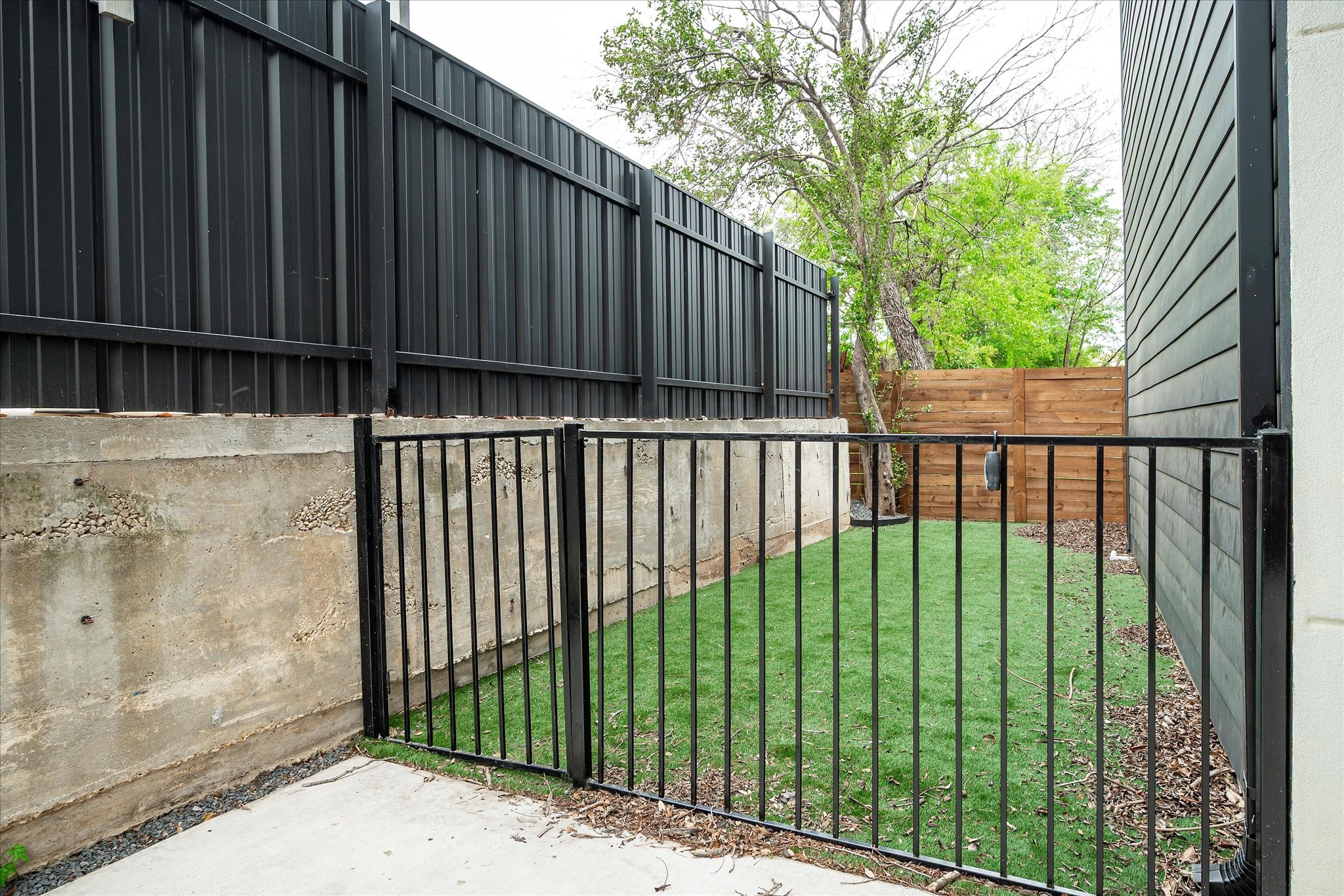 4534 Lake Avenue Dallas TX 75219