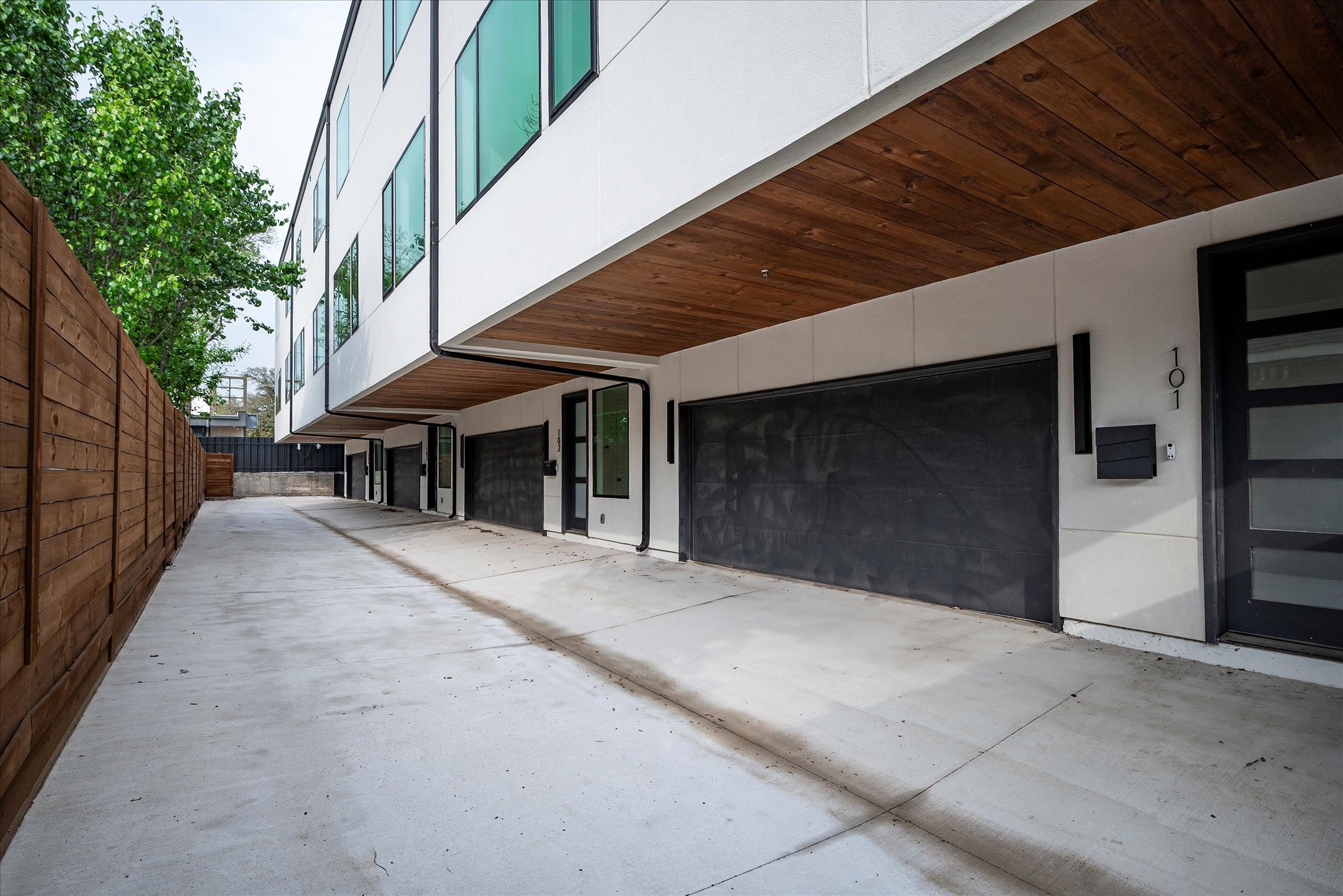 4534 Lake Avenue Dallas TX 75219