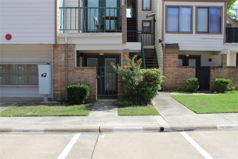 2300 Bamboo Drive Arlington TX 76006