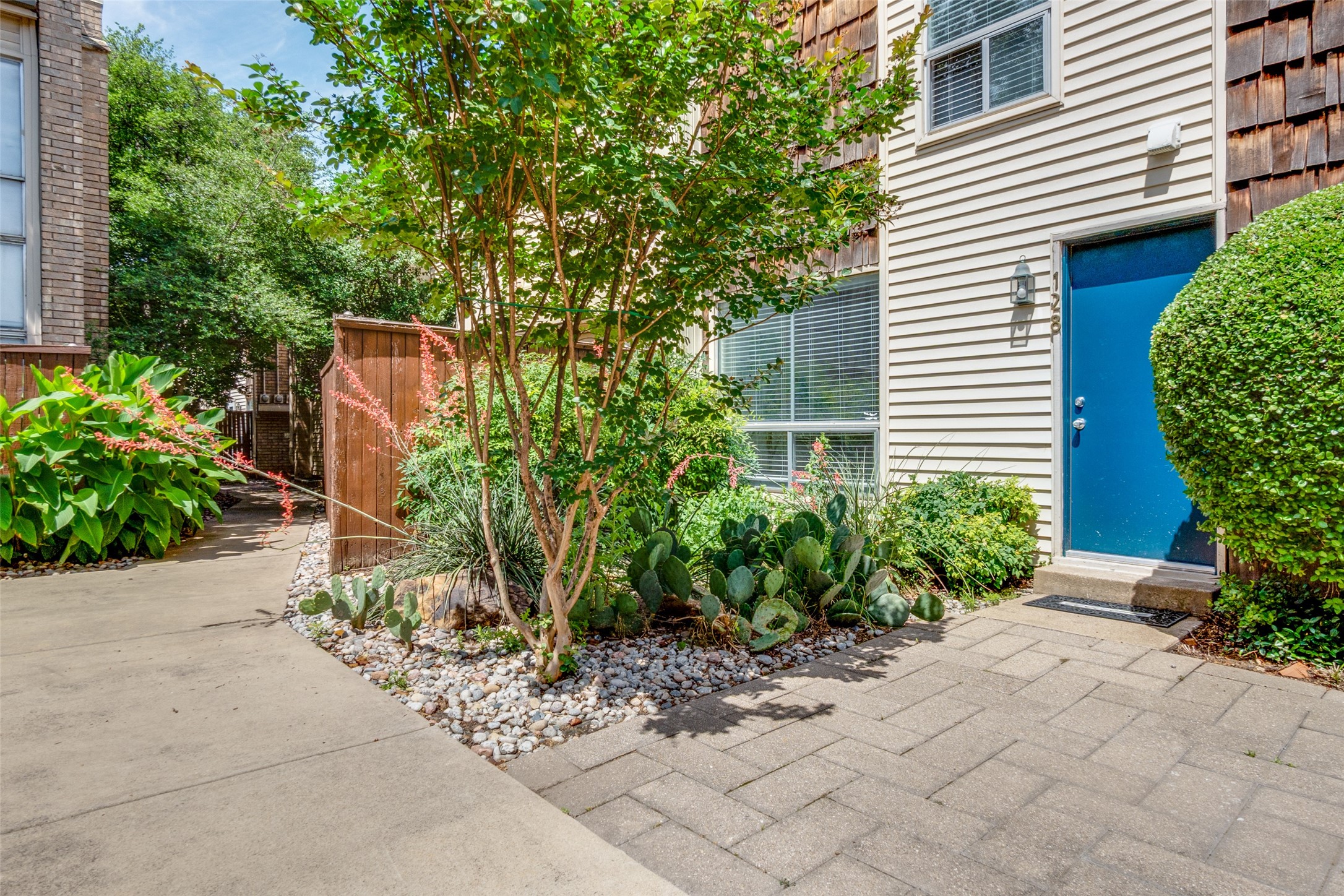 2702 Douglas Avenue Dallas TX 75219
