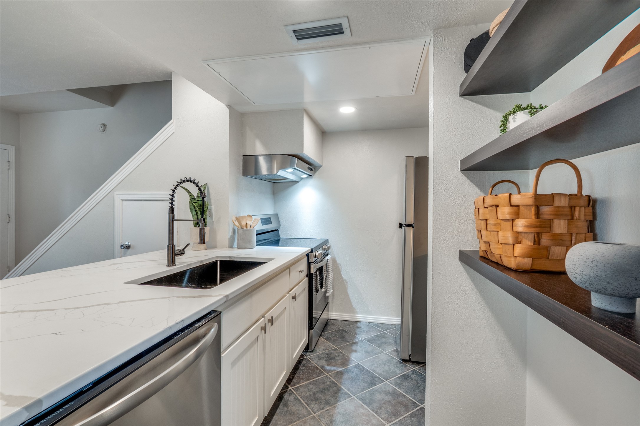 2702 Douglas Avenue Dallas TX 75219
