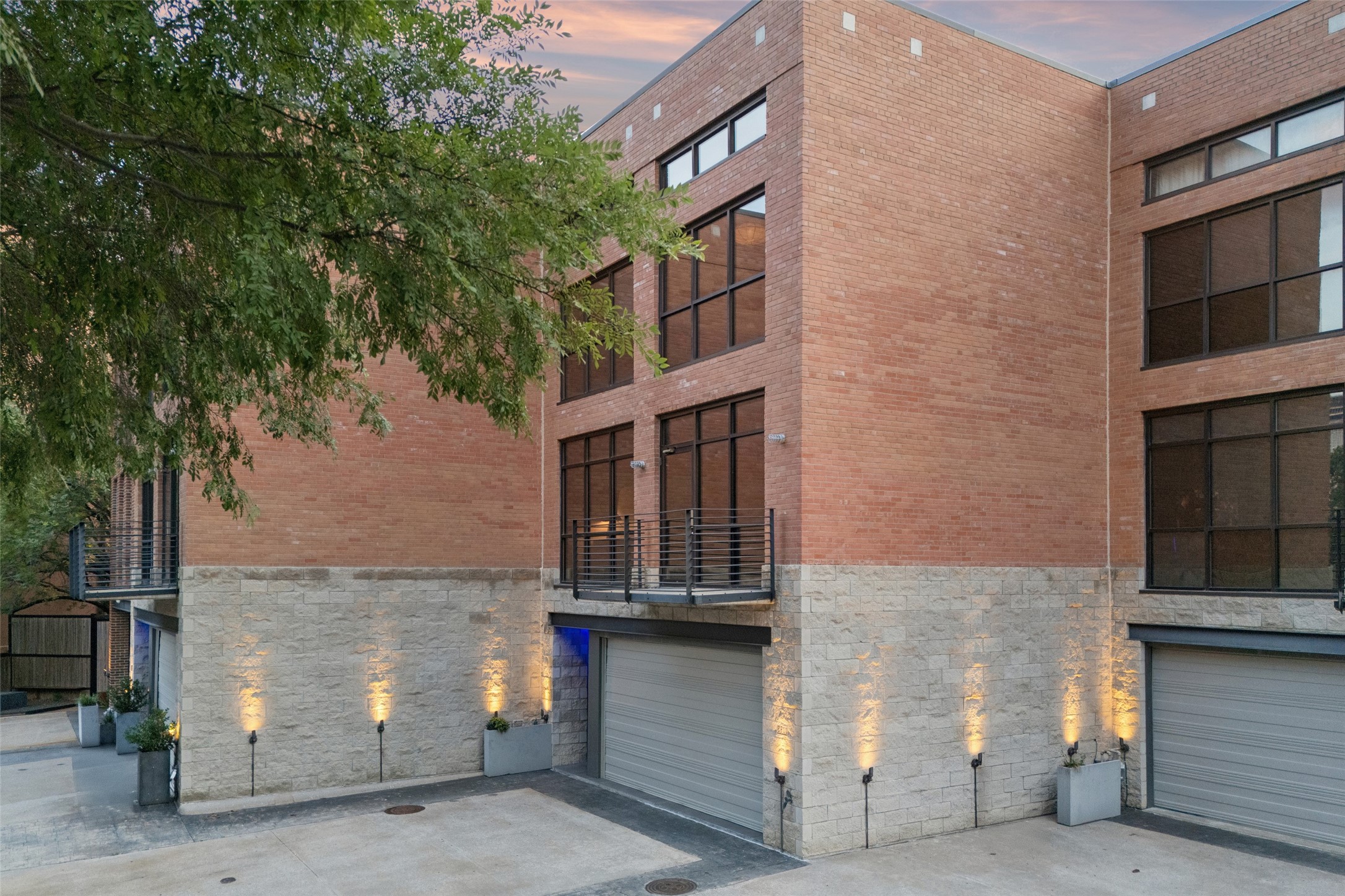 2911 Magnolia Hill Court Dallas TX 75201