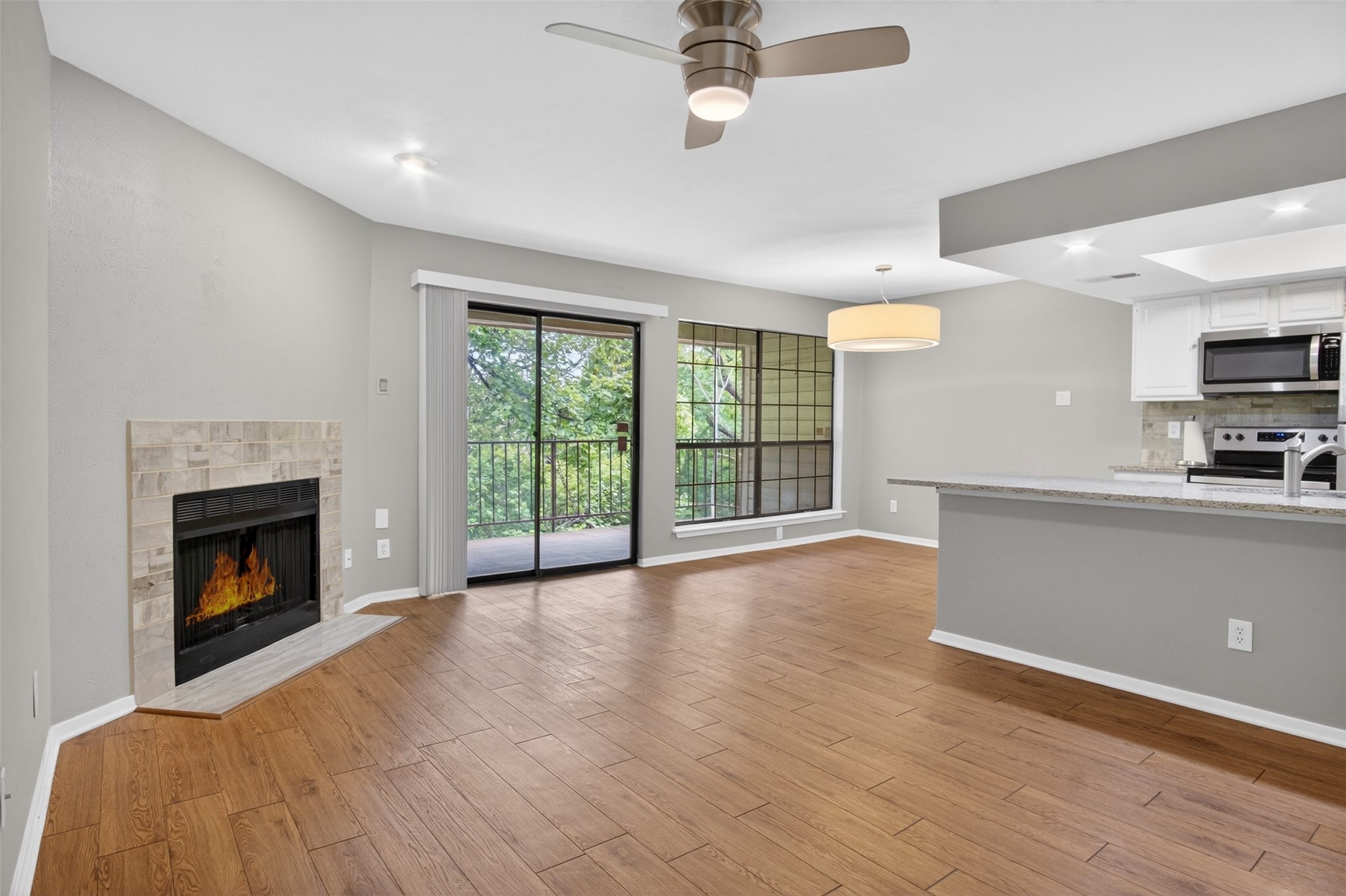 2505 Wedglea Drive Dallas TX 75211