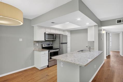 2505 Wedglea Drive Dallas TX 75211