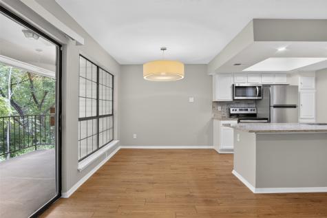 2505 Wedglea Drive Dallas TX 75211