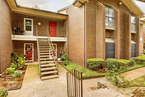 2505 Wedglea Drive Dallas TX 75211