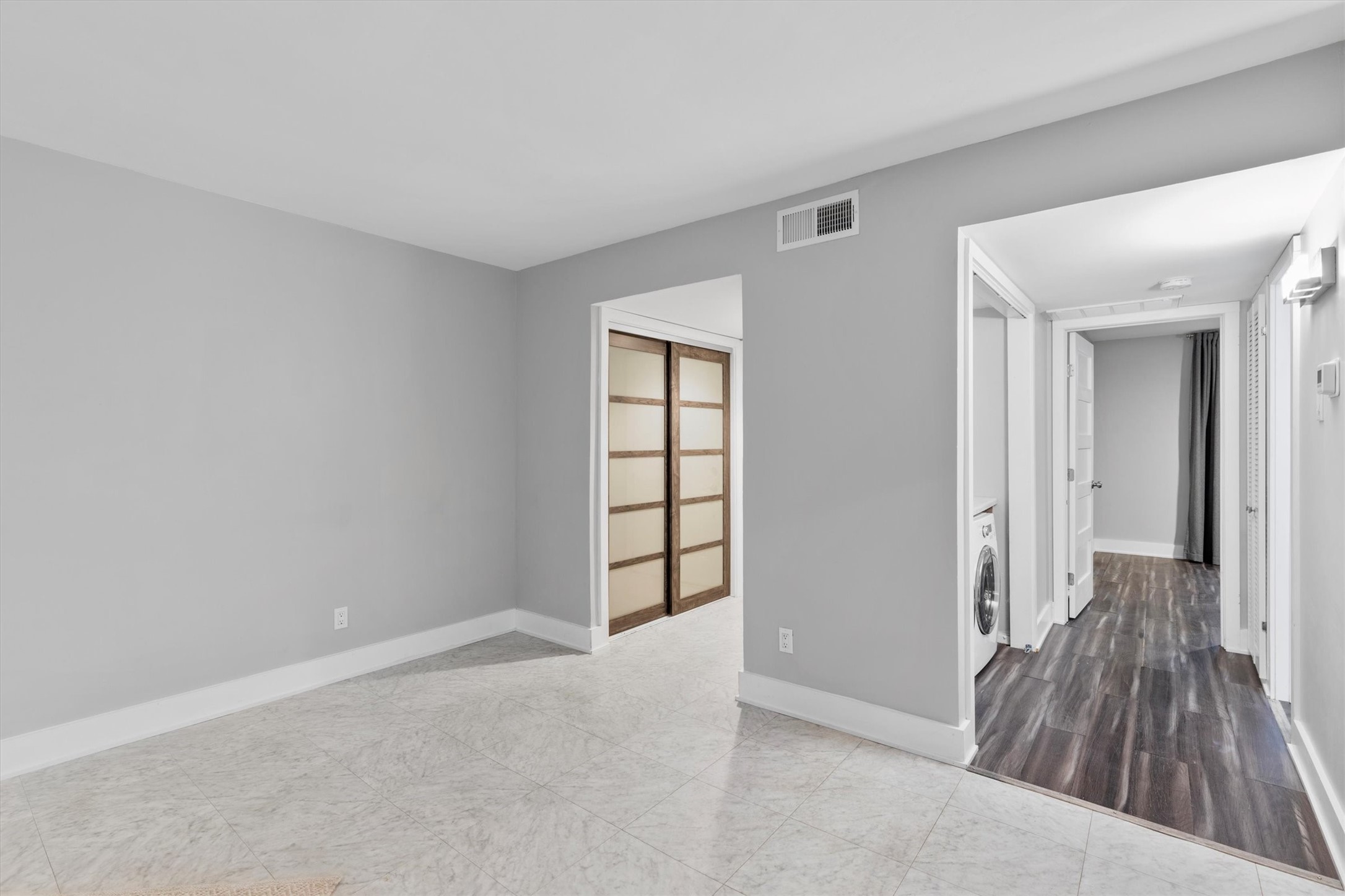 2505 Wedglea Drive Dallas TX 75211