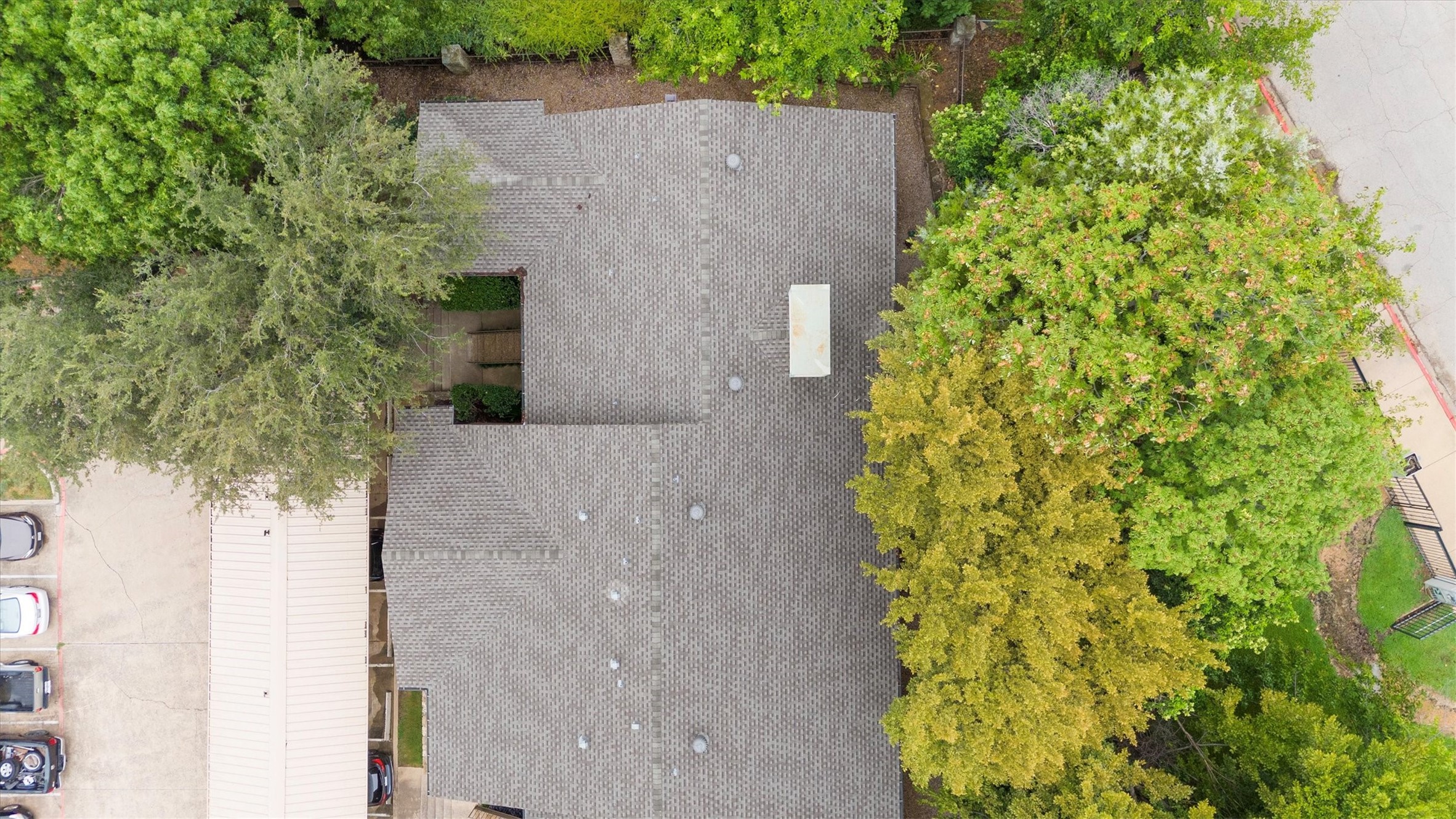 2505 Wedglea Drive Dallas TX 75211