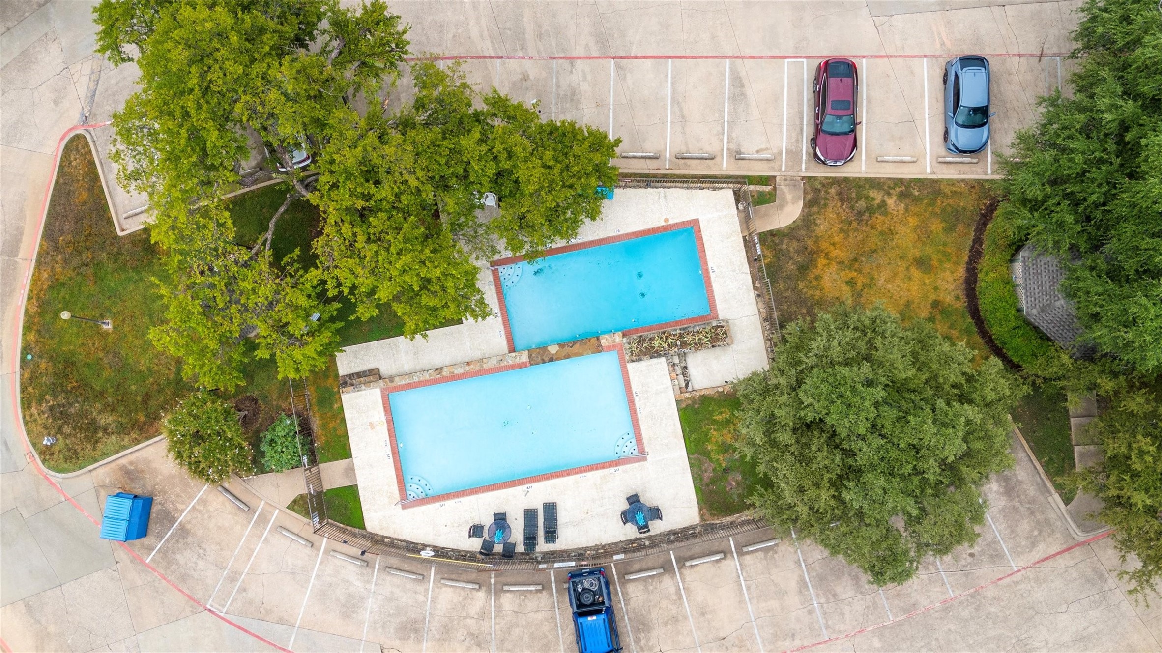 2505 Wedglea Drive Dallas TX 75211