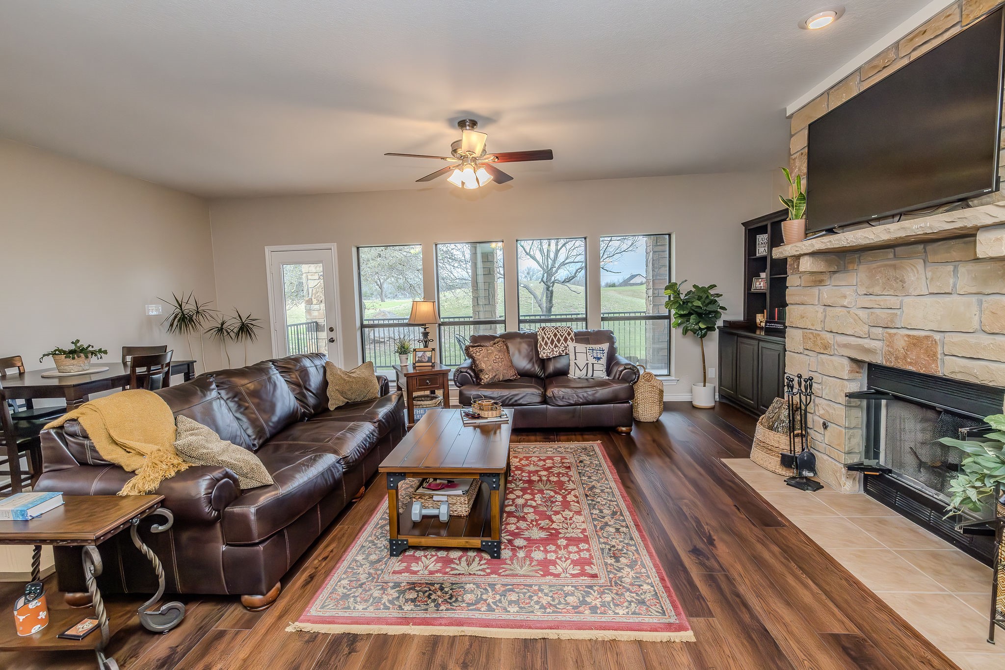 1101 Eagle Point Circle Graford TX 76449