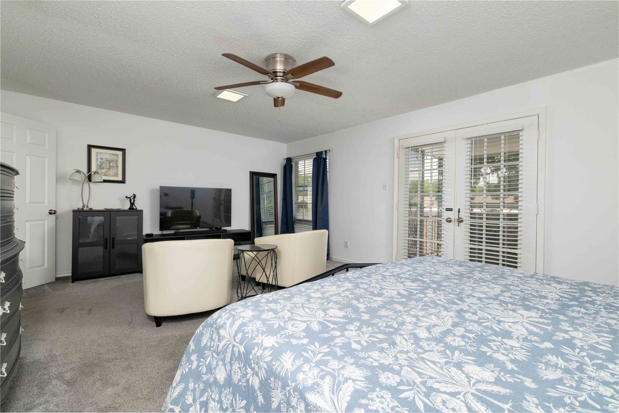 836 Chateau Valee Circle Bedford TX 76022