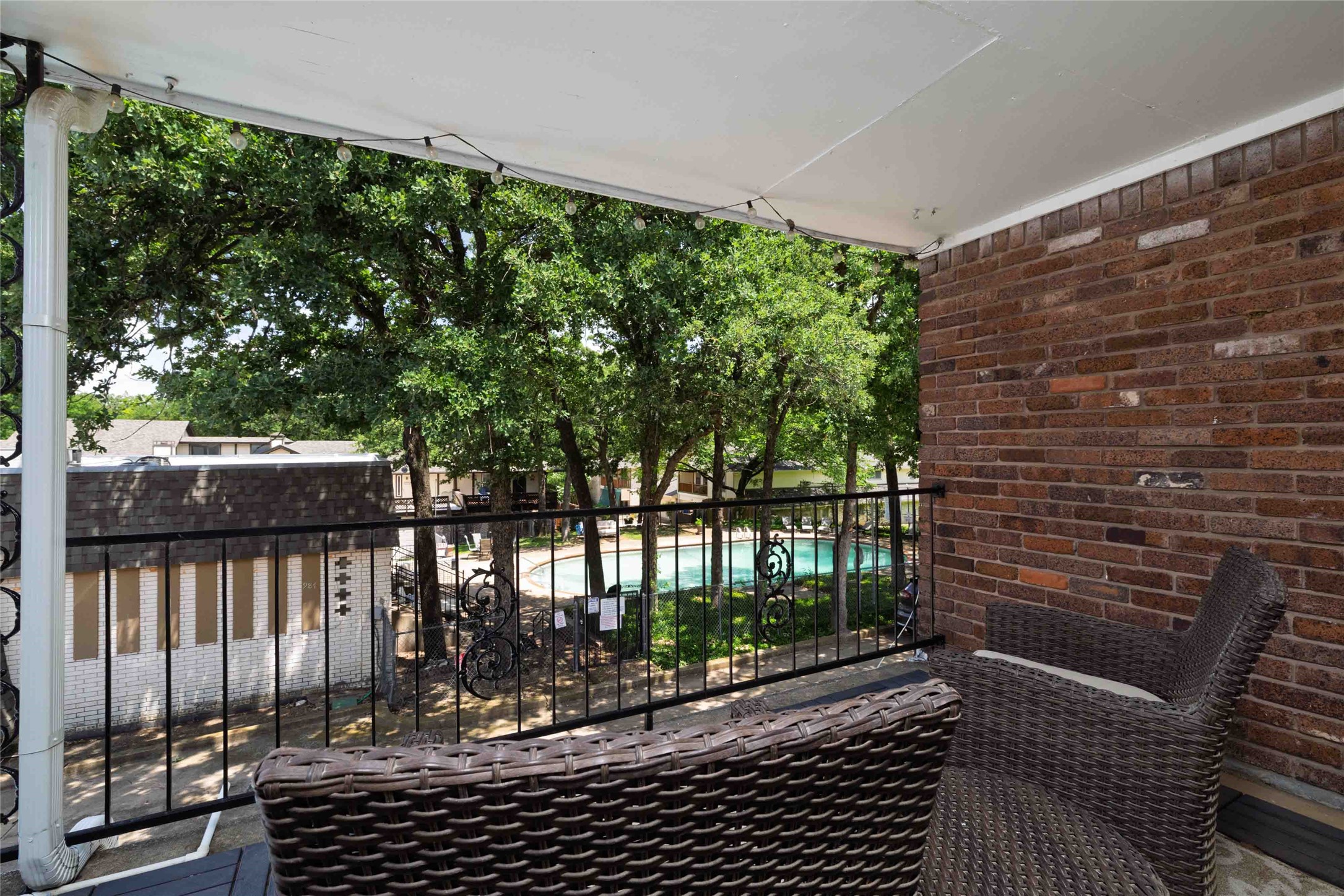 836 Chateau Valee Circle Bedford TX 76022