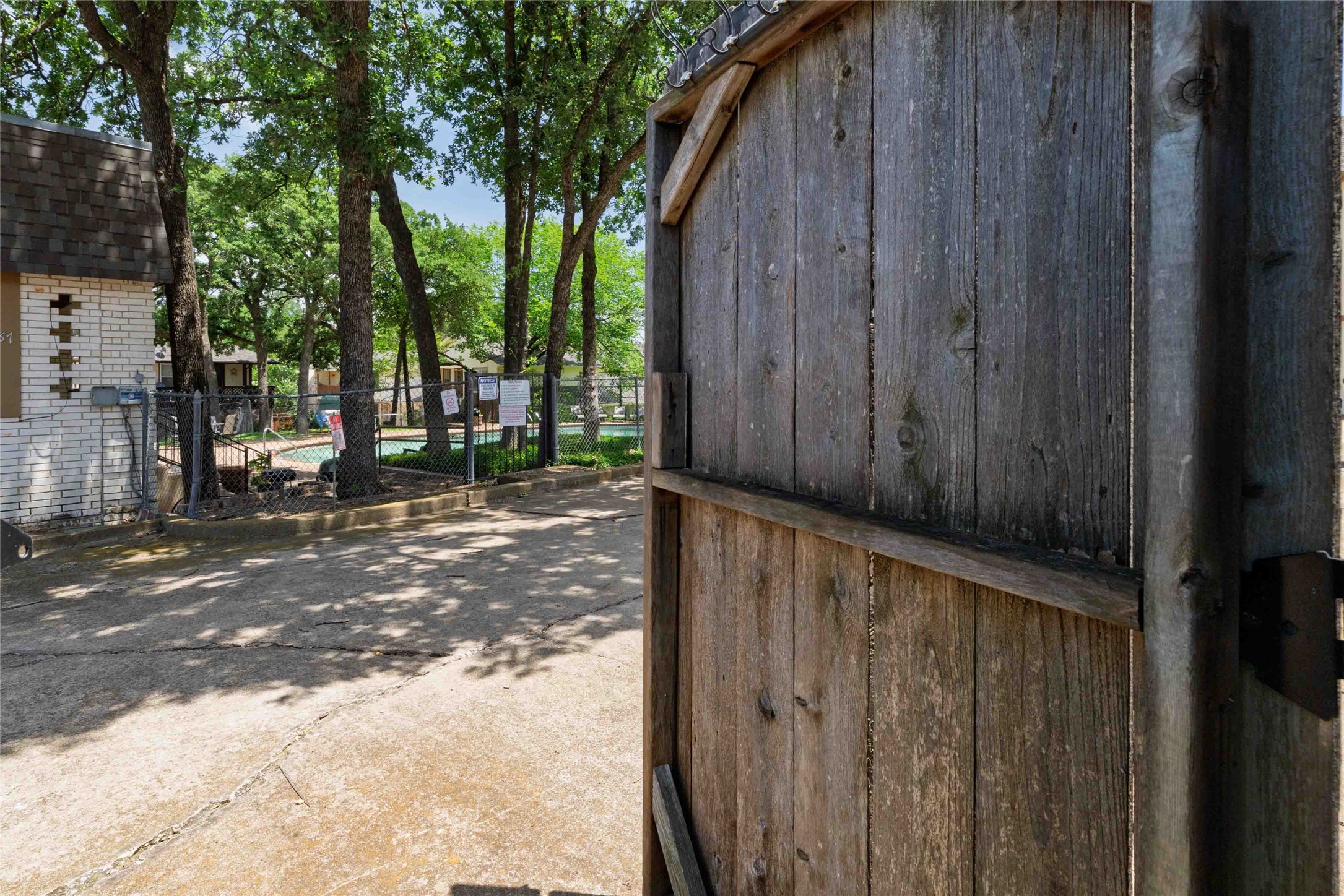 836 Chateau Valee Circle Bedford TX 76022