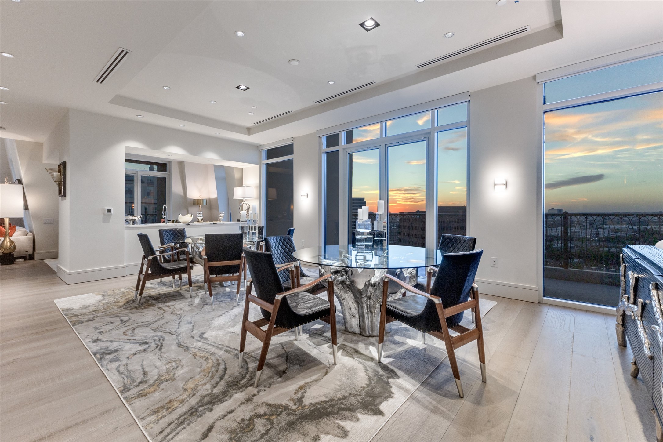 3505 Turtle Creek Boulevard Dallas TX 75219