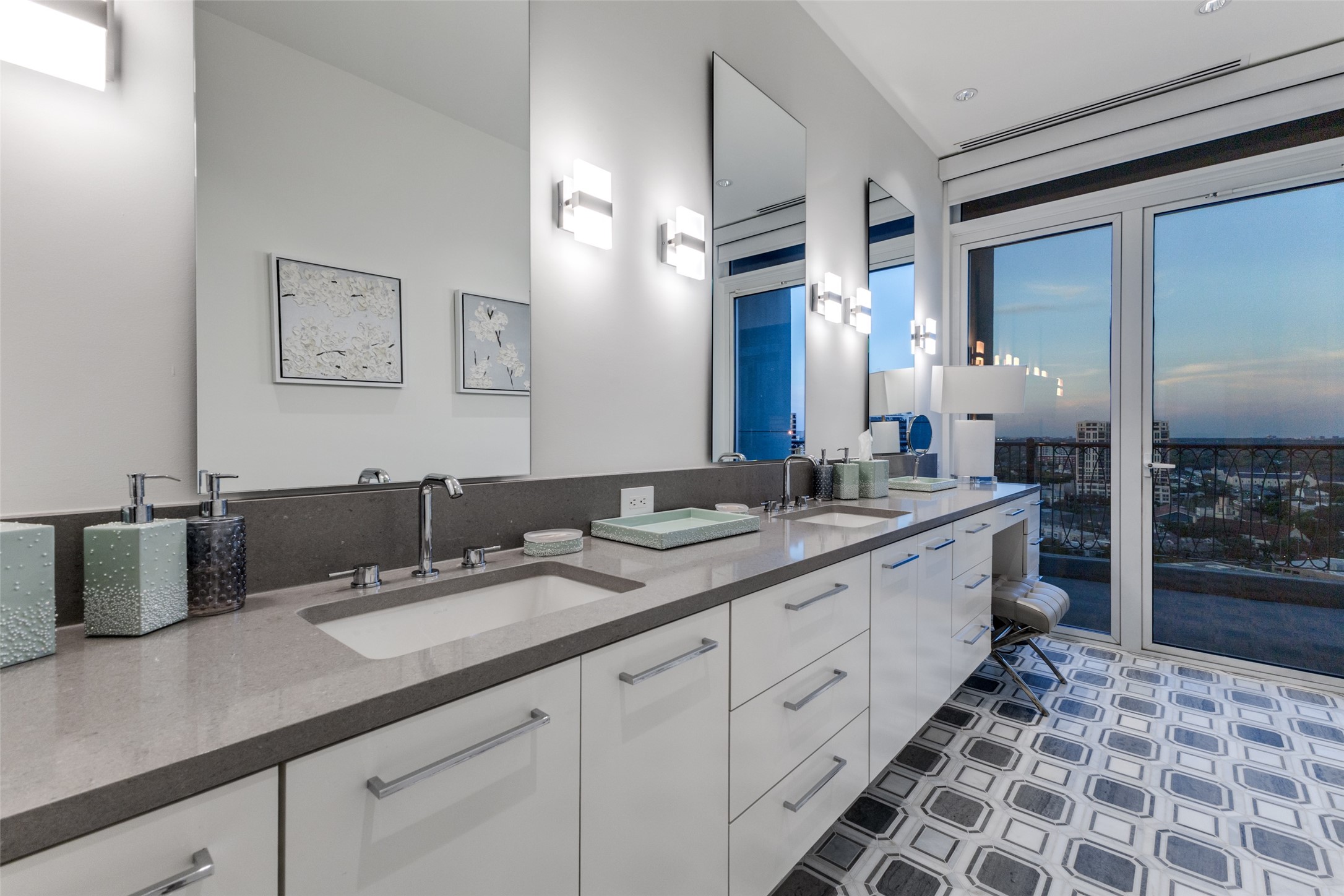 3505 Turtle Creek Boulevard Dallas TX 75219