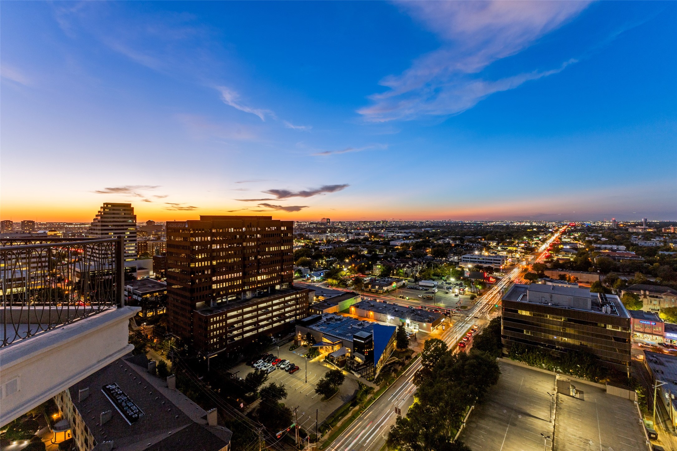 3505 Turtle Creek Boulevard Dallas TX 75219