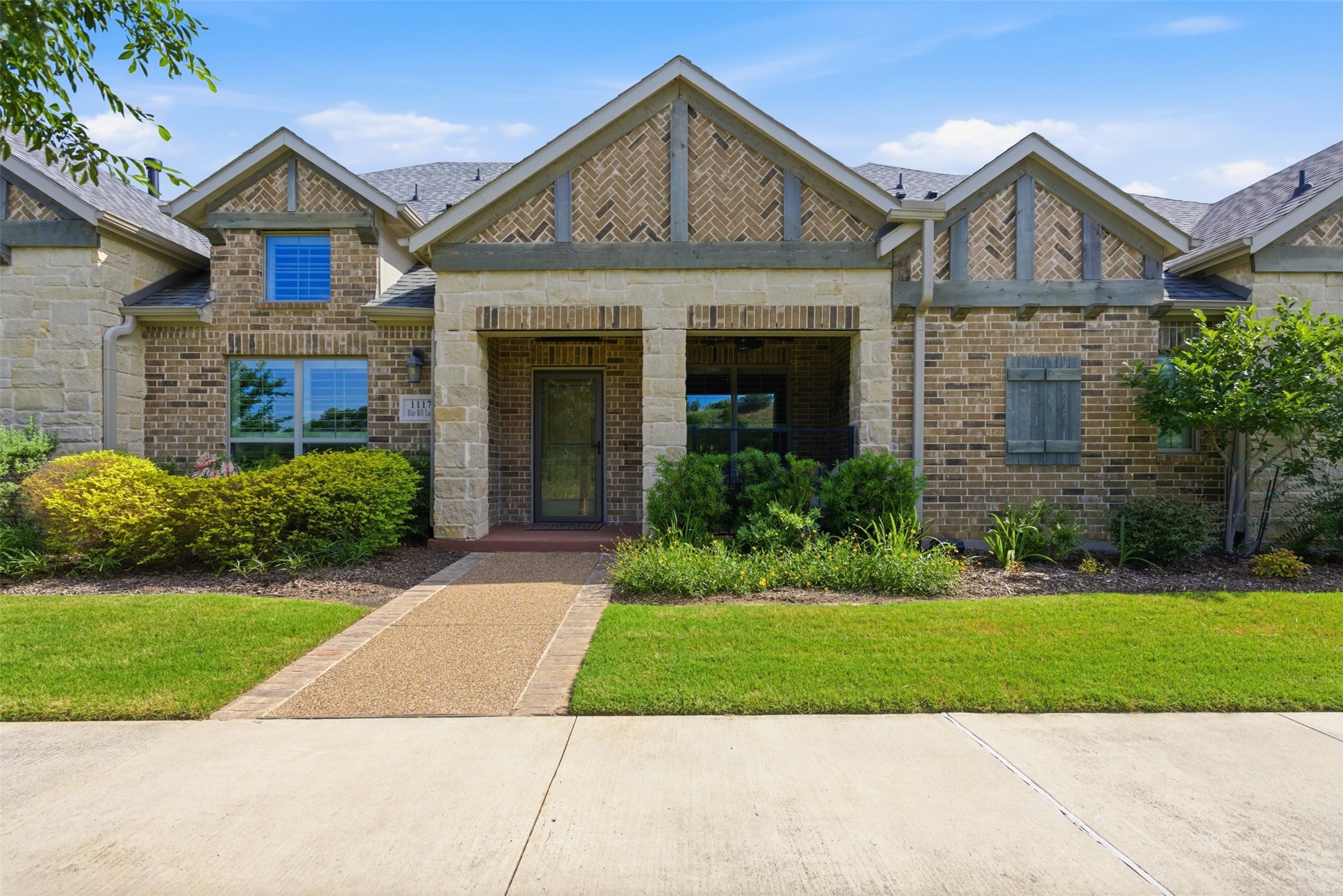 1117 Blue Bill Lane Arlington TX 76005
