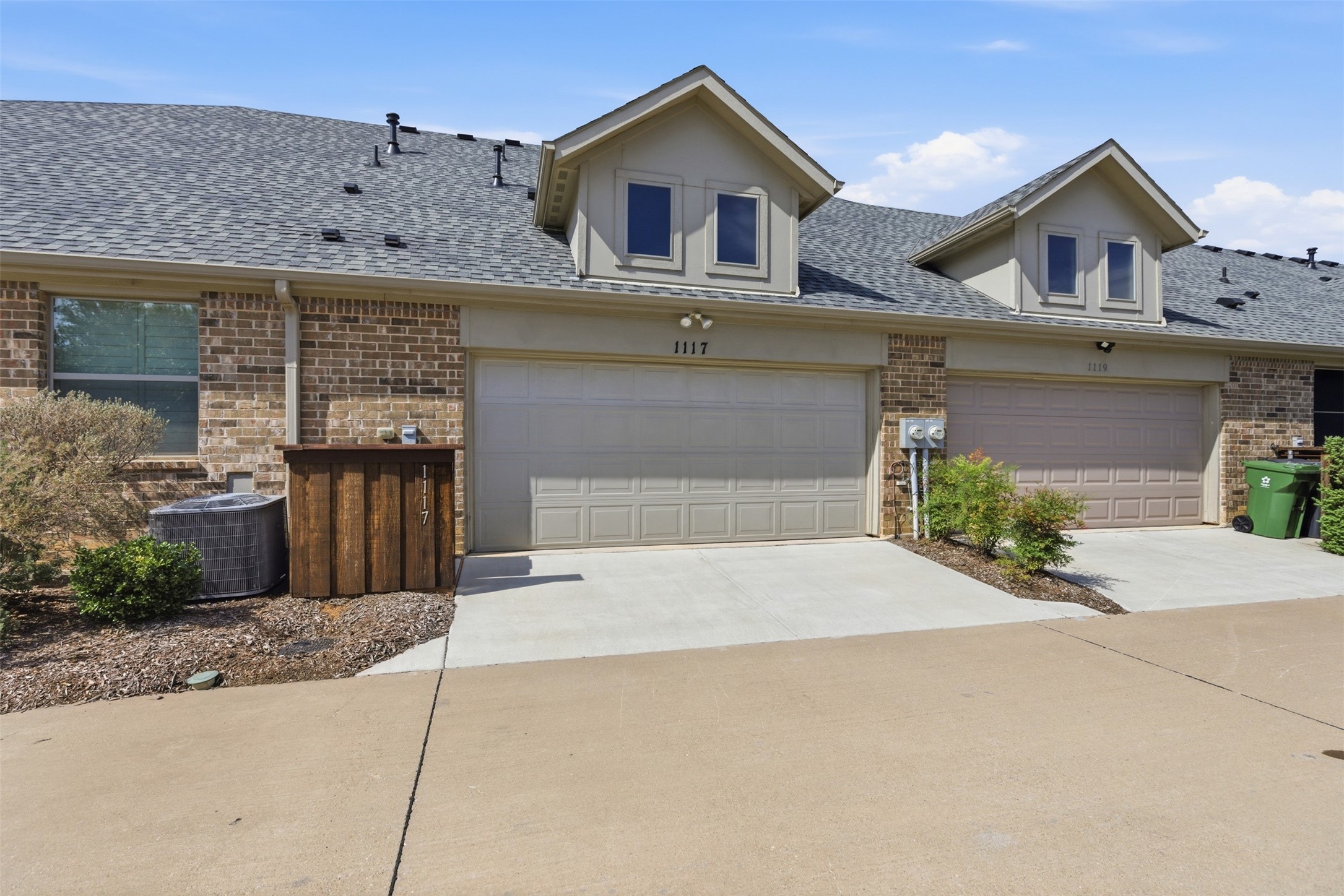 1117 Blue Bill Lane Arlington TX 76005