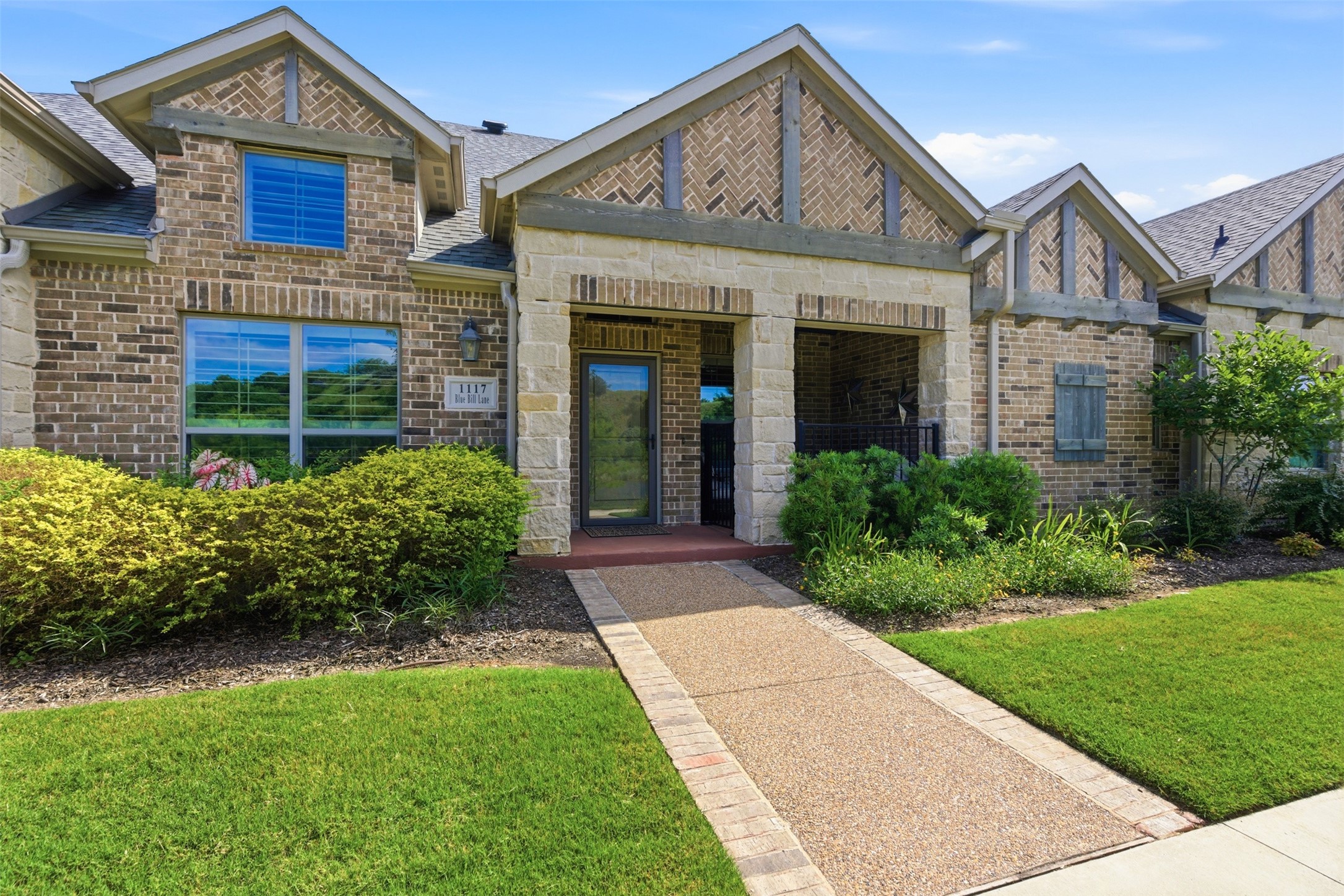 1117 Blue Bill Lane Arlington TX 76005