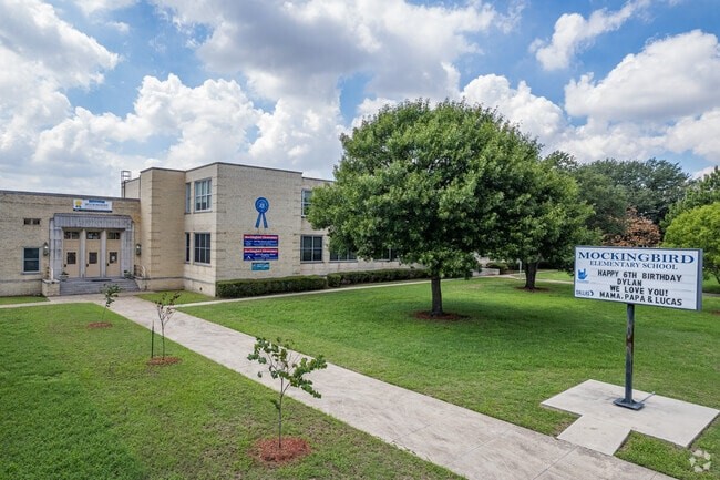 5907 E University Boulevard Dallas TX 75206