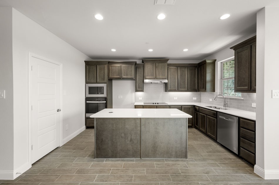 660 Sandiford Court Mansfield TX 76063