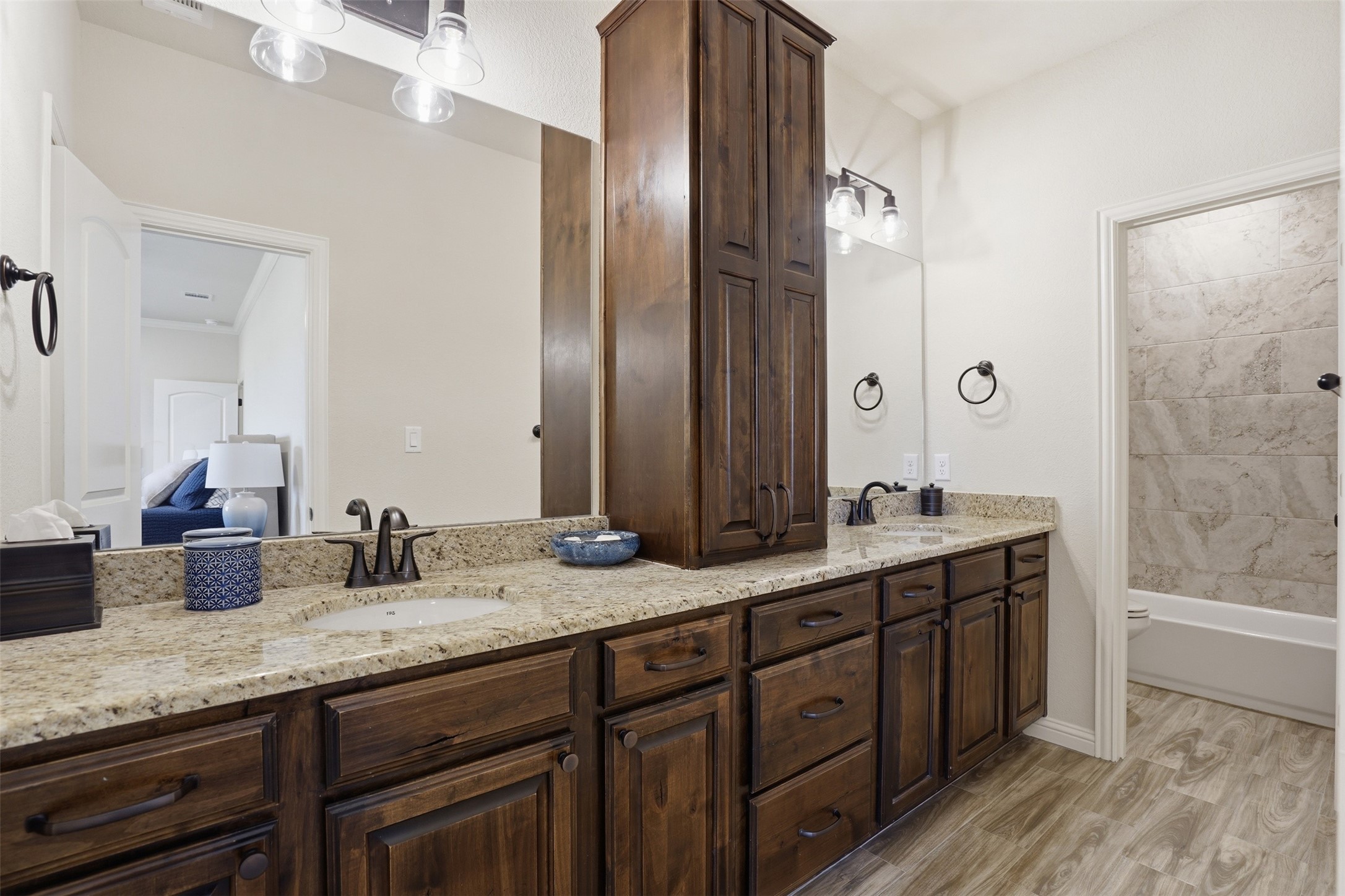 1100 Noble Flair Place Granbury TX 76049