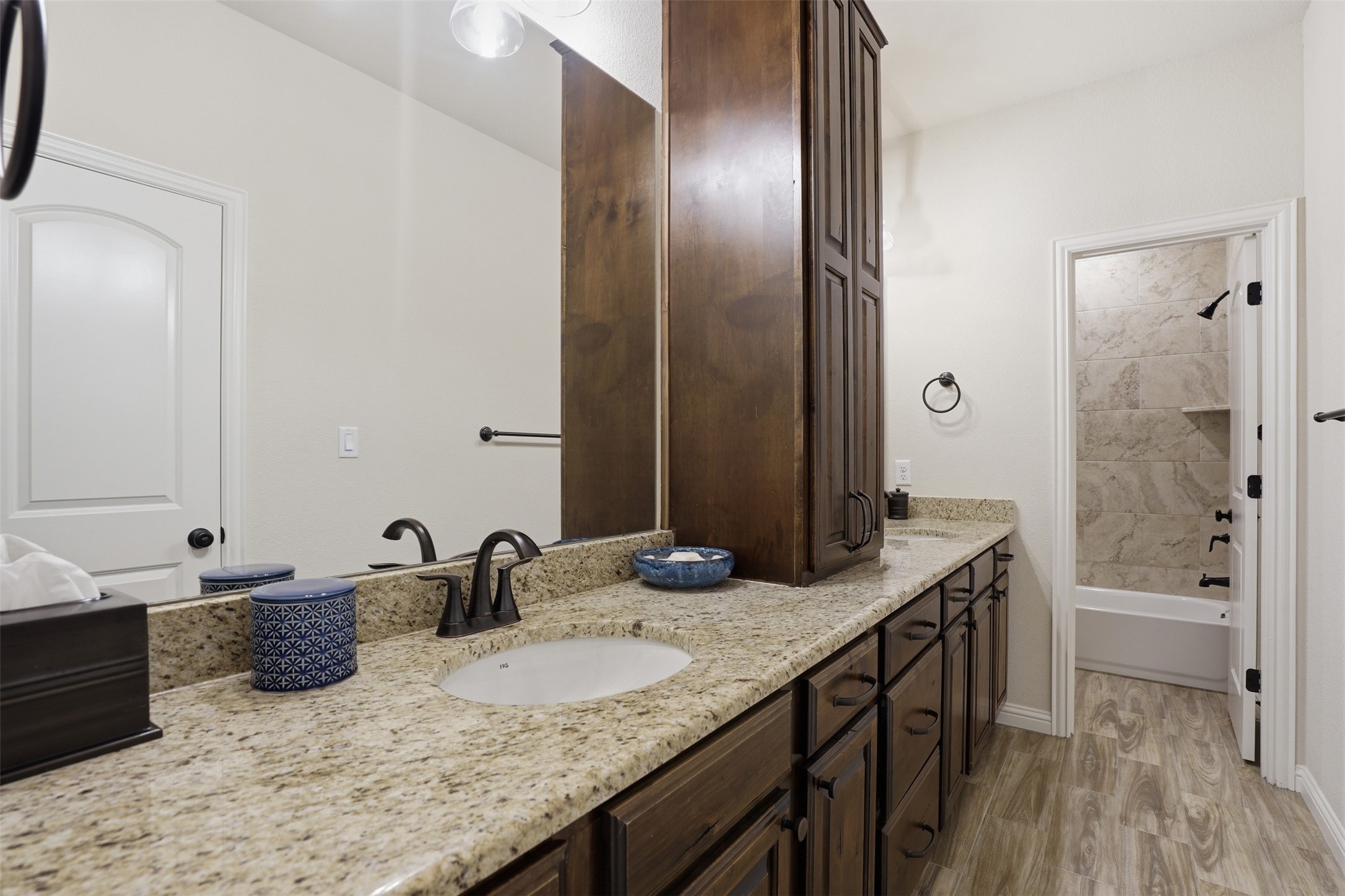 1100 Noble Flair Place Granbury TX 76049
