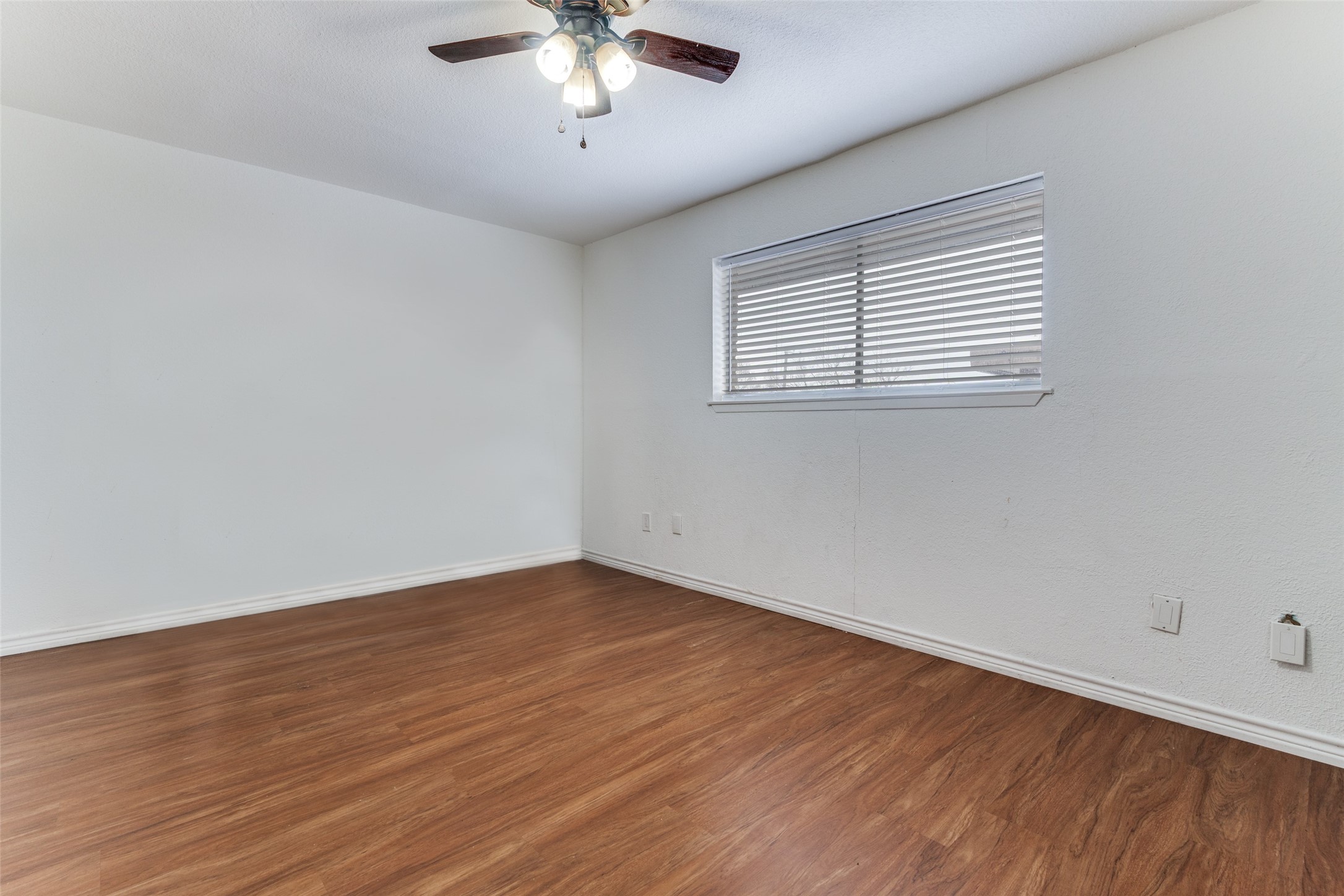 1402 S Carrier Parkway Grand Prairie TX 75051