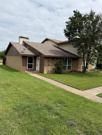 1402 S Carrier Parkway Grand Prairie TX 75051