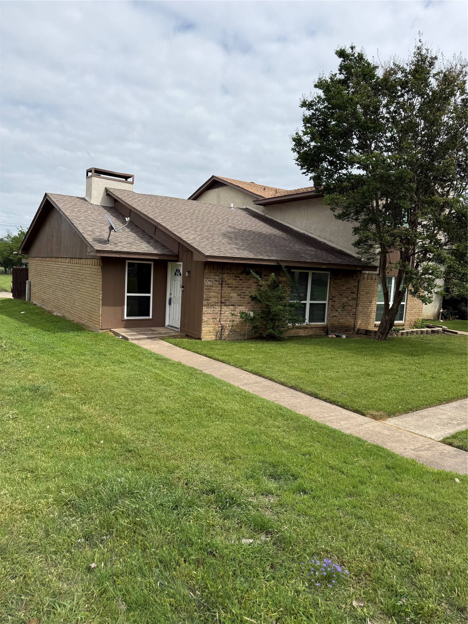 1402 S Carrier Parkway Grand Prairie TX 75051