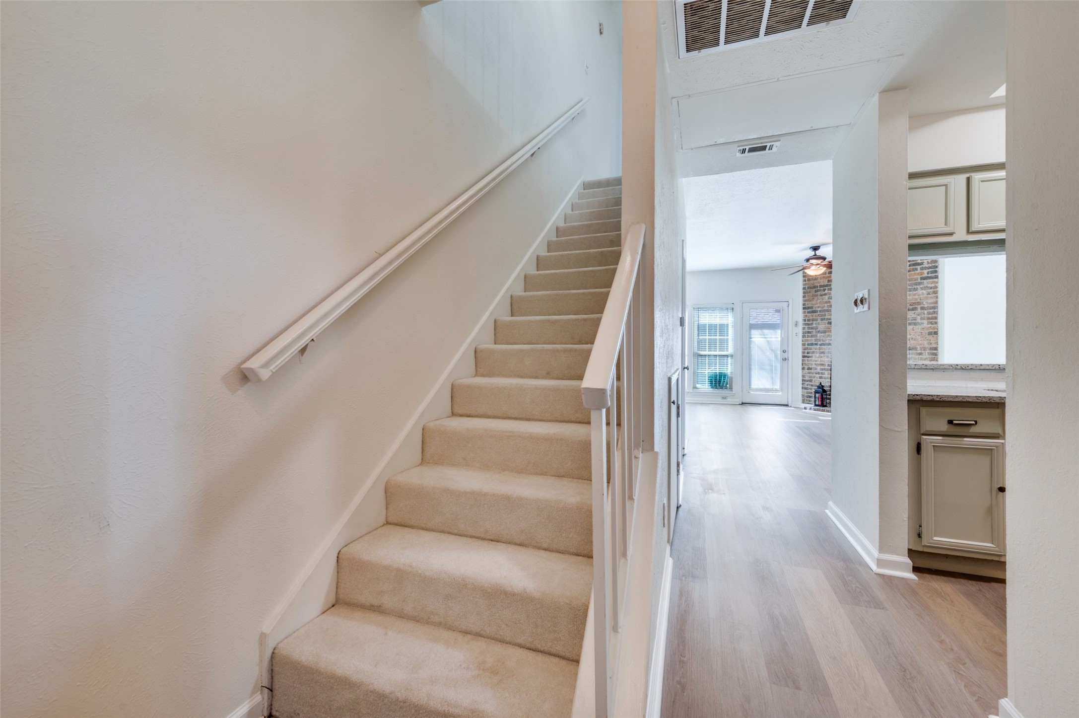9910 Royal Lane Dallas TX 75231