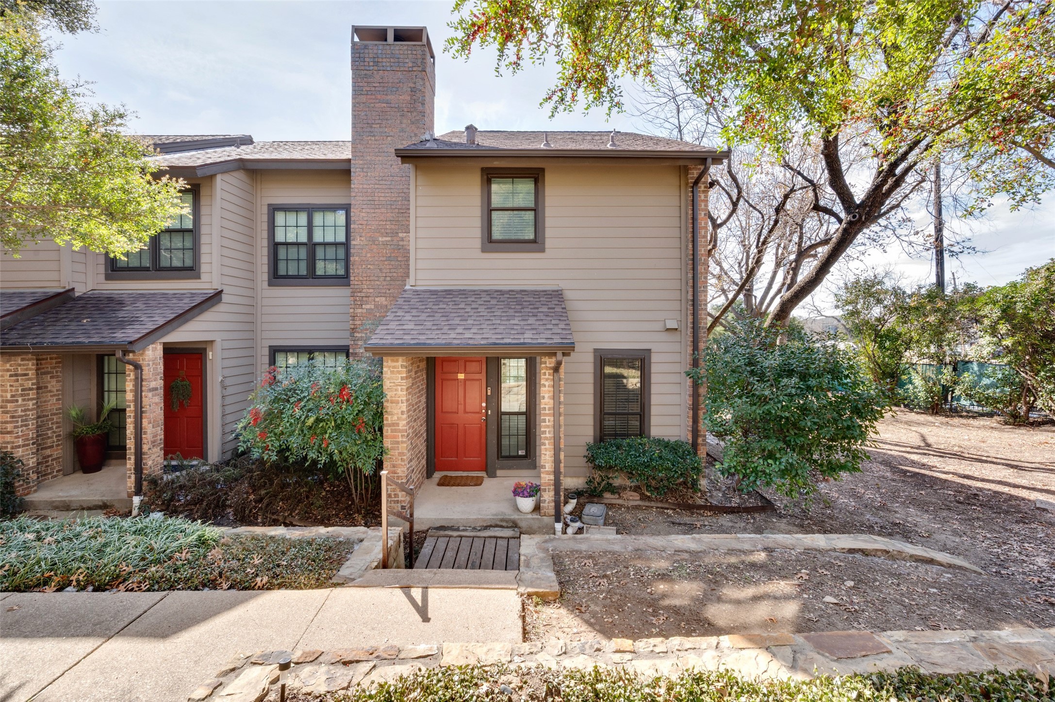 9910 Royal Lane Dallas TX 75231