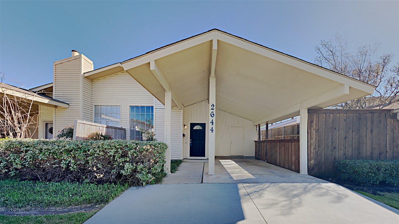 2644 Via La Paloma Carrollton TX 75006