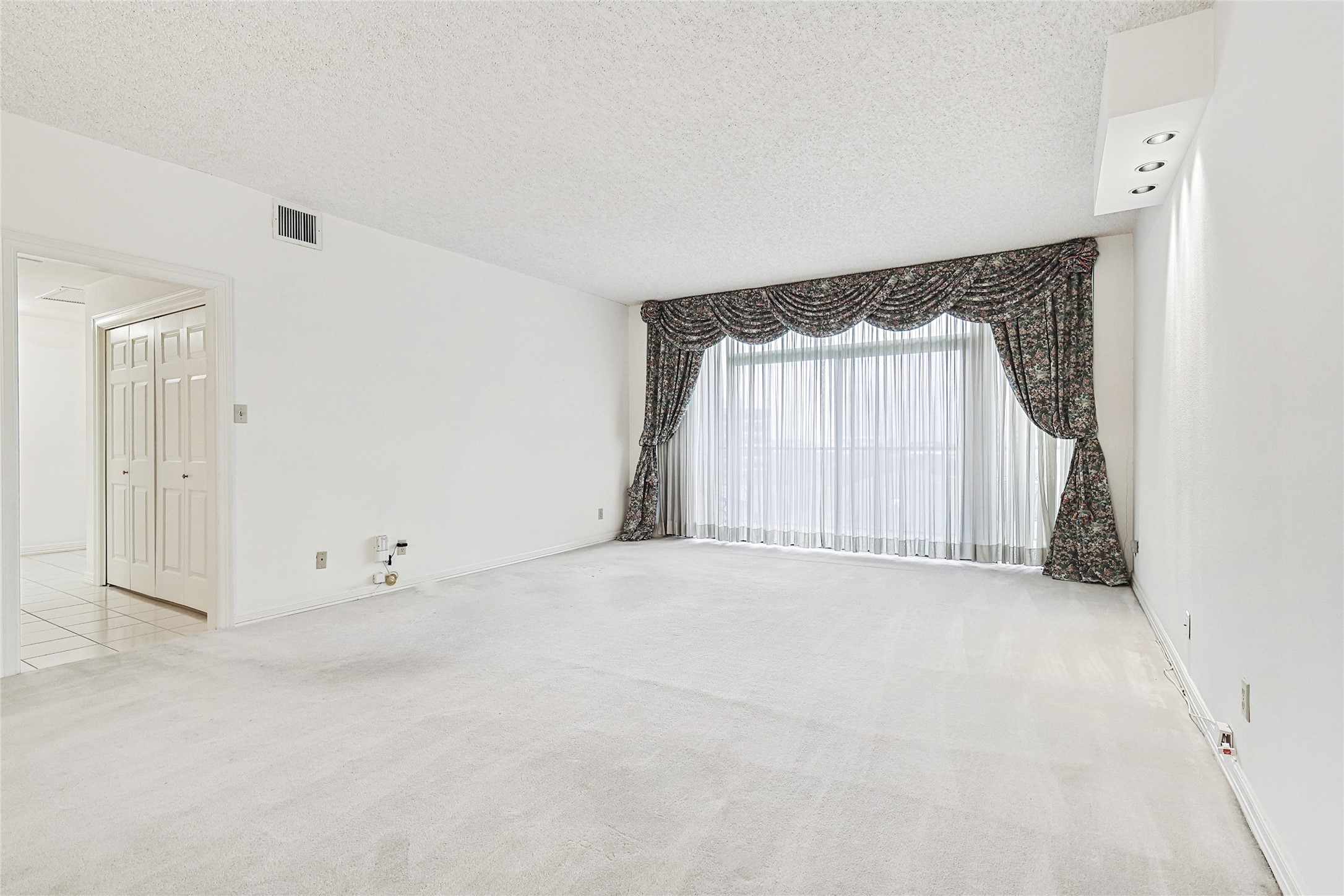 5200 Keller Springs Road Dallas TX 75248