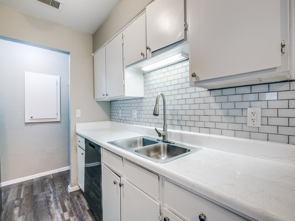 1122 Millview Drive Arlington TX 76012