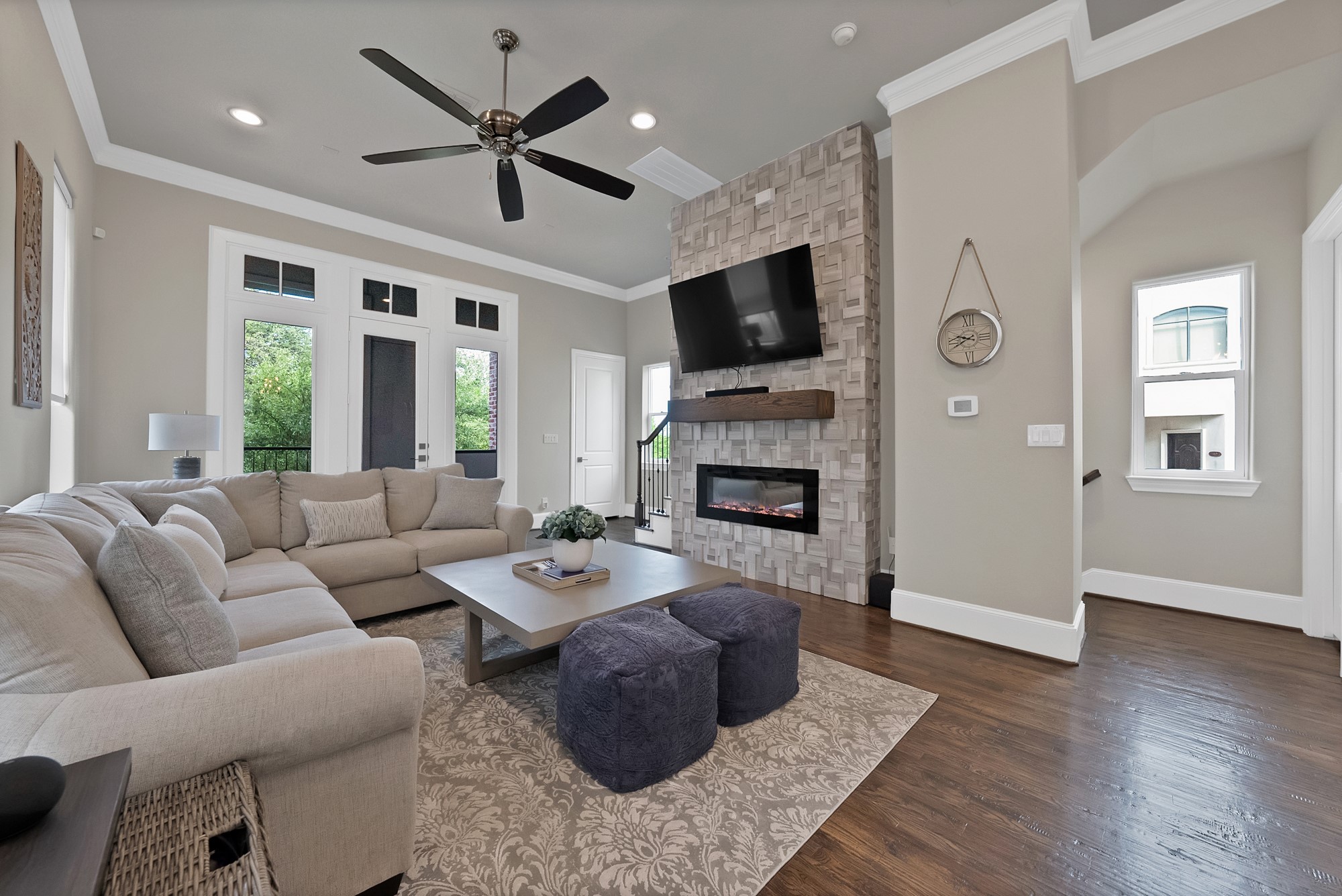 406 Mills Street Fort Worth TX 76102