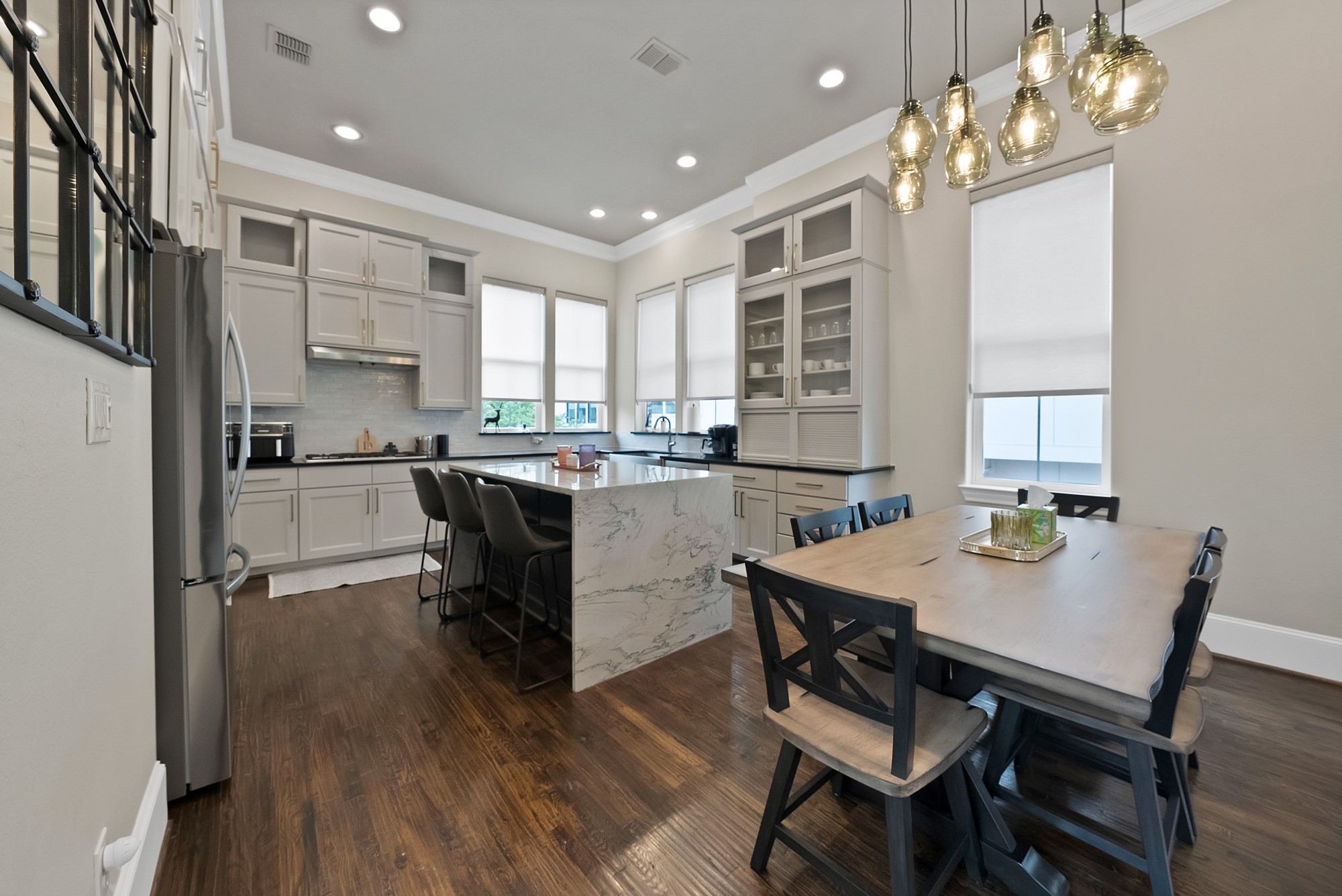 406 Mills Street Fort Worth TX 76102