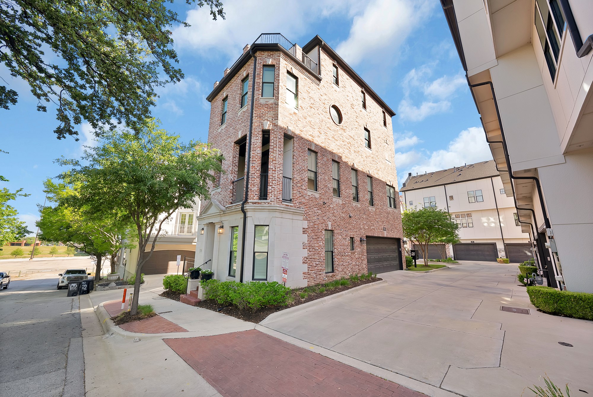 406 Mills Street Fort Worth TX 76102