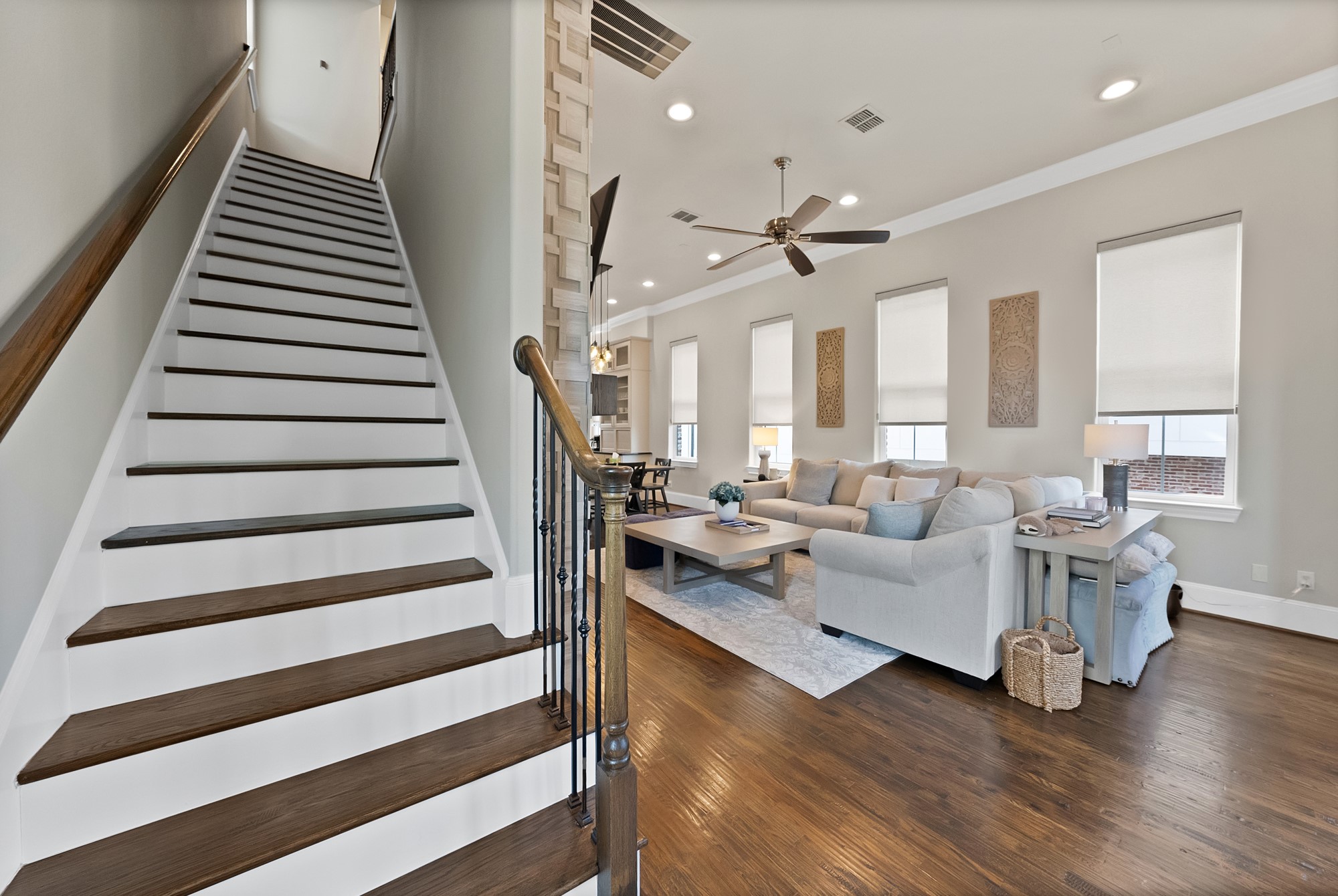 406 Mills Street Fort Worth TX 76102