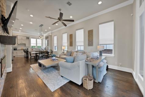 406 Mills Street Fort Worth TX 76102