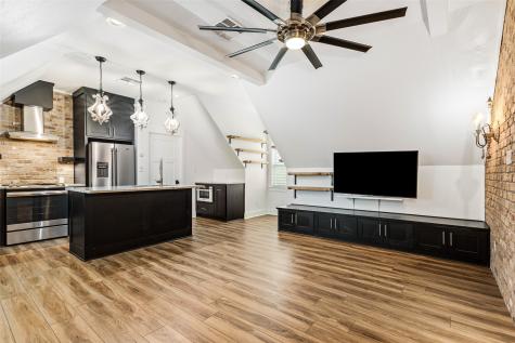 17309 N Highway 6 Valley Mills TX 76689