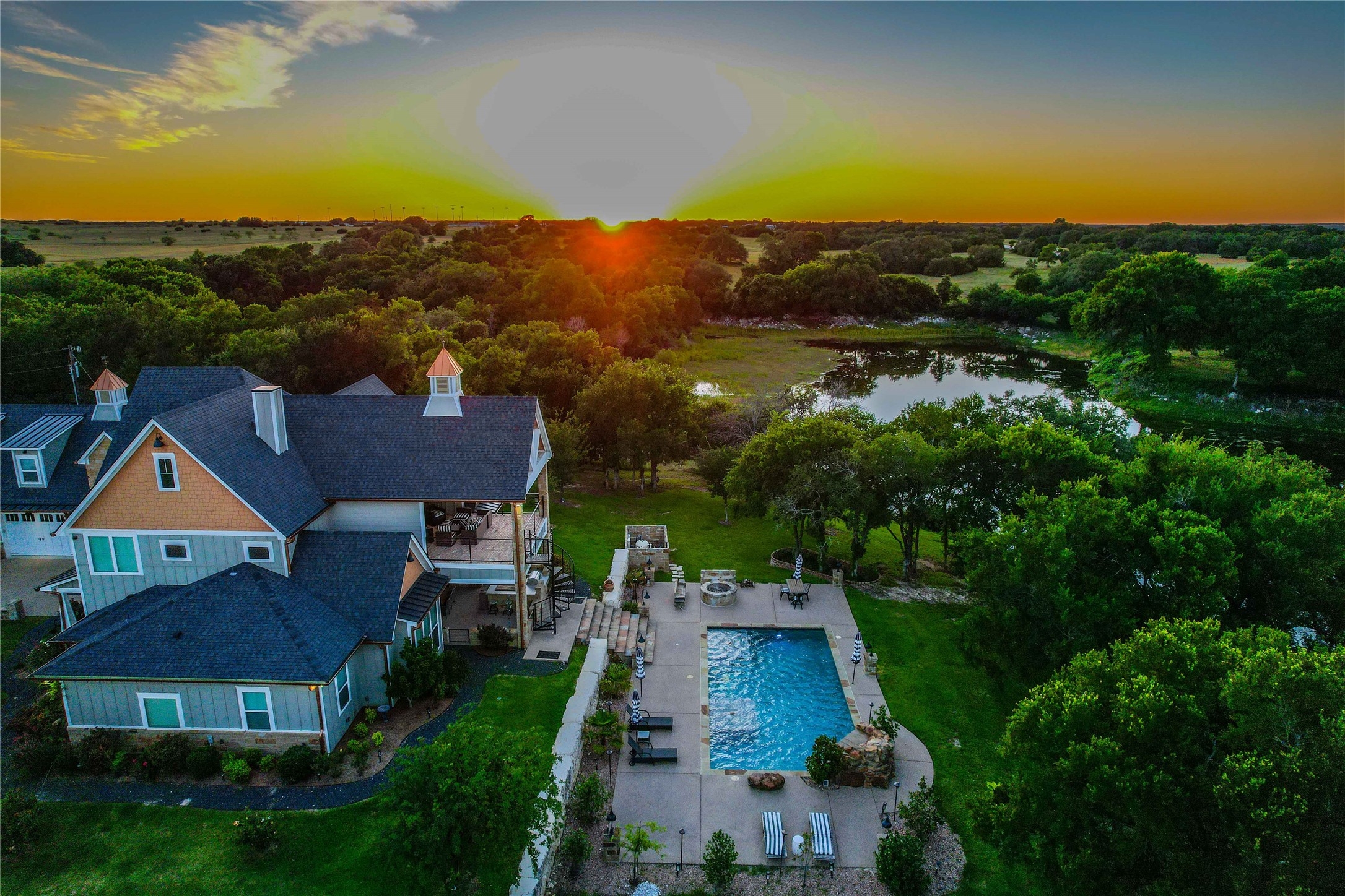 17309 N Highway 6 Valley Mills TX 76689