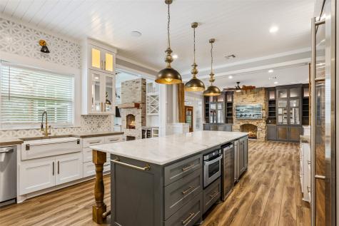 17309 N Highway 6 Valley Mills TX 76689