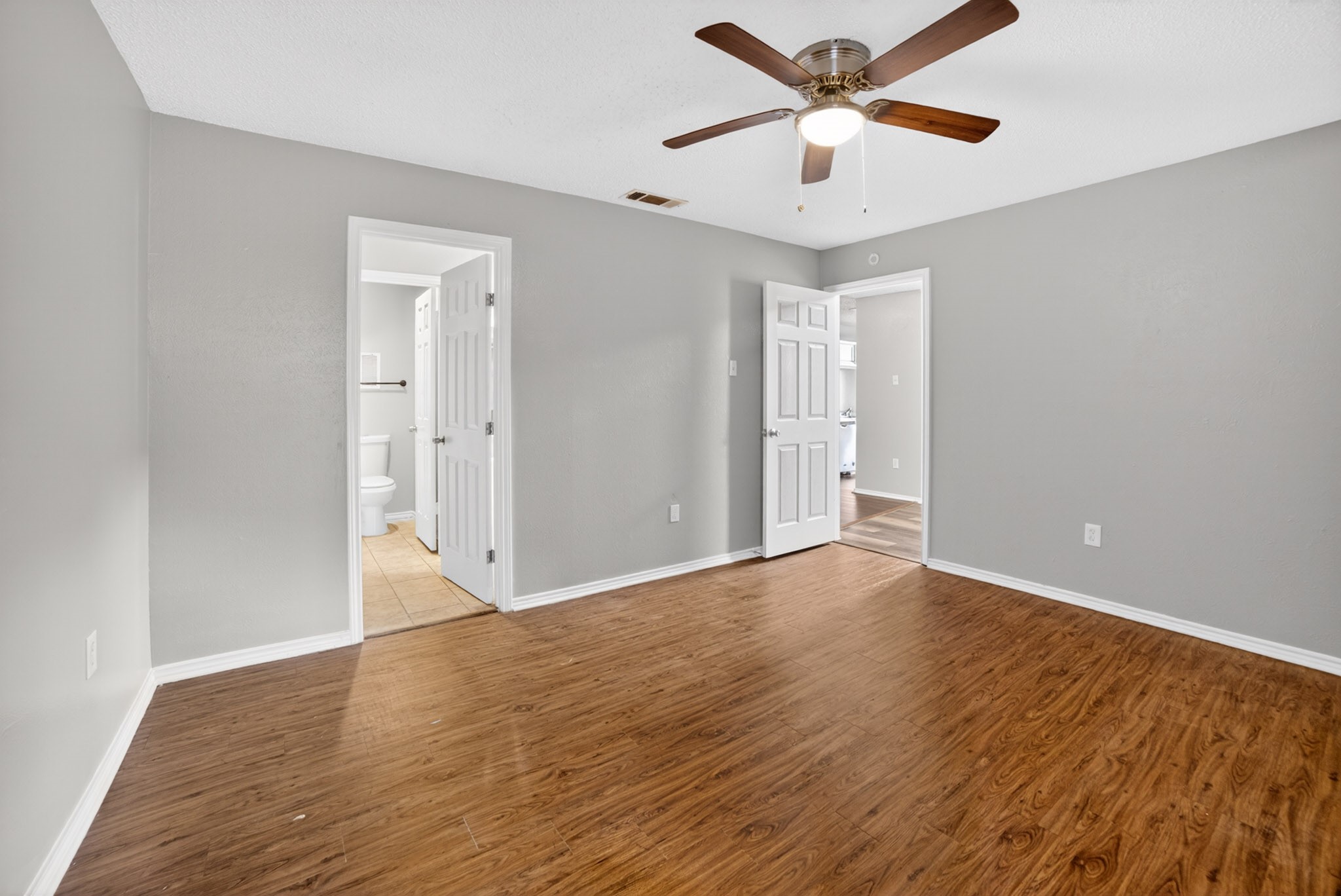 9254 Forest Lane Dallas TX 75243