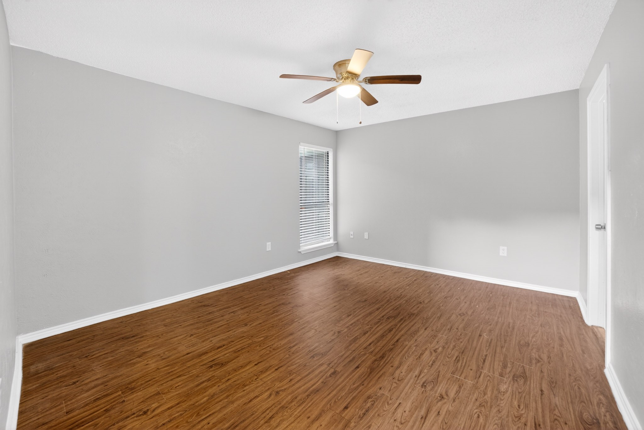 9254 Forest Lane Dallas TX 75243